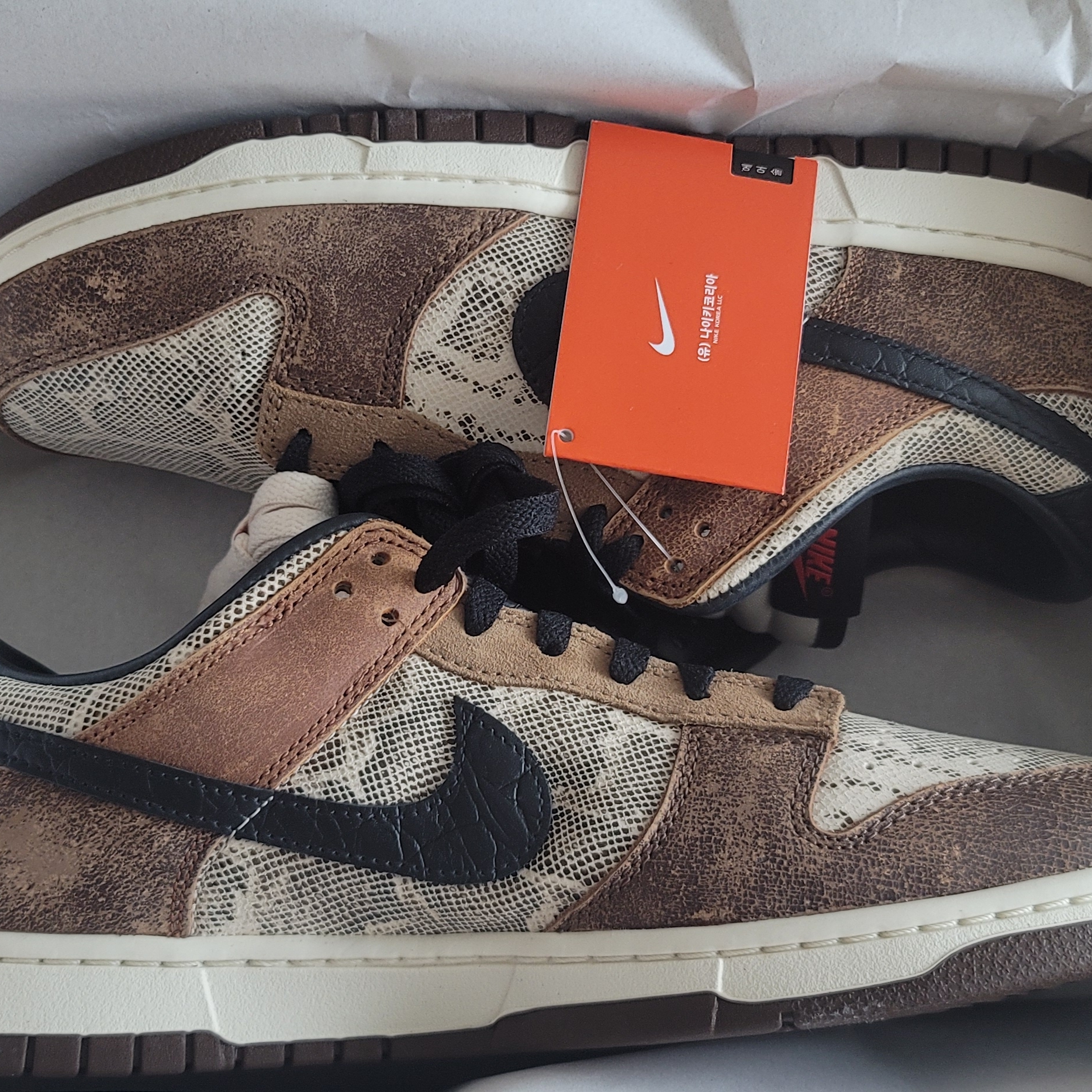 Nike Dunk Low PRM Head to Head 착용 스타일 - 2