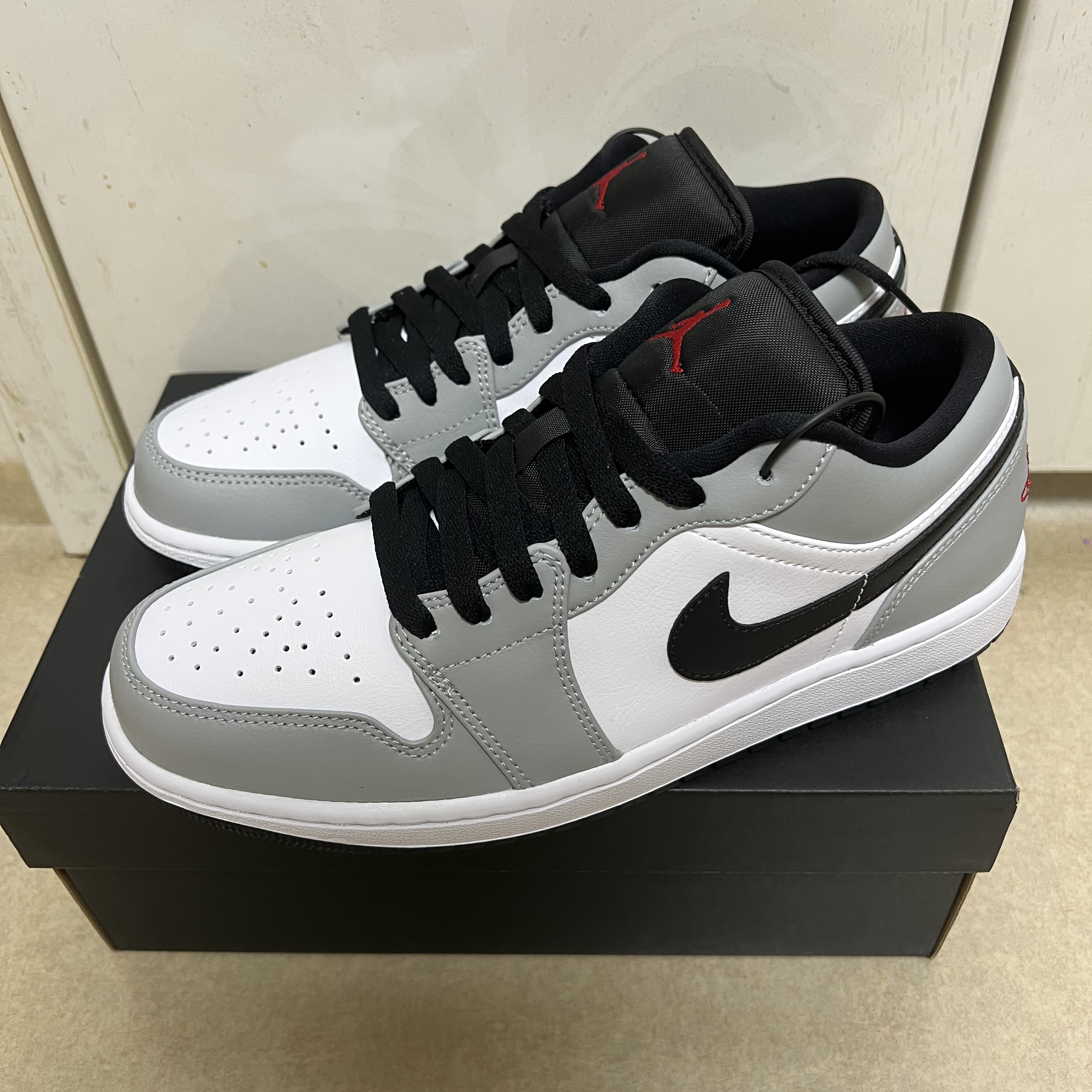 Jordan 1 Low Light Smoke Grey 착용 스타일