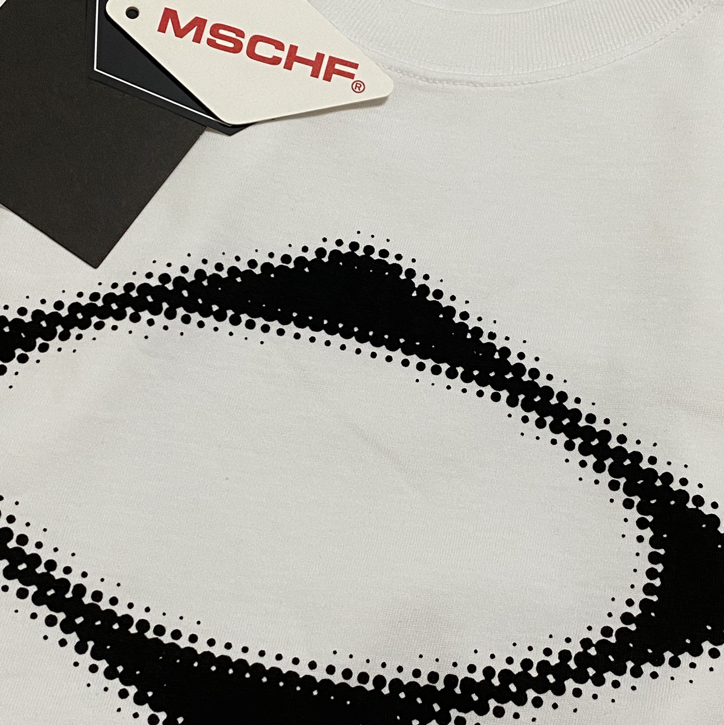 (W) Mischief Rhombus Blur T-Shirt Basic White 착용 스타일 - 2