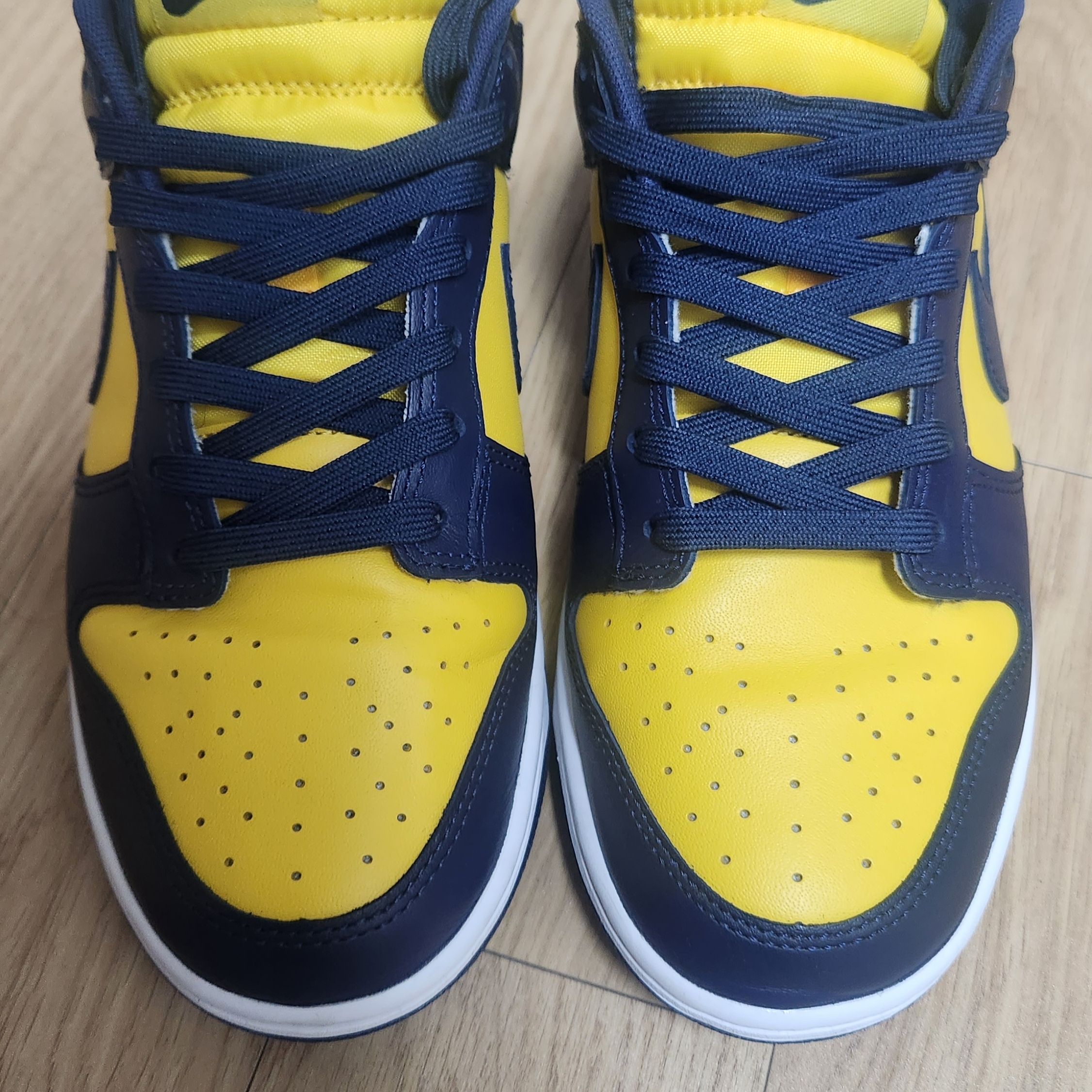 Nike Dunk Low Retro Varsity Maize 착용 스타일 - 1