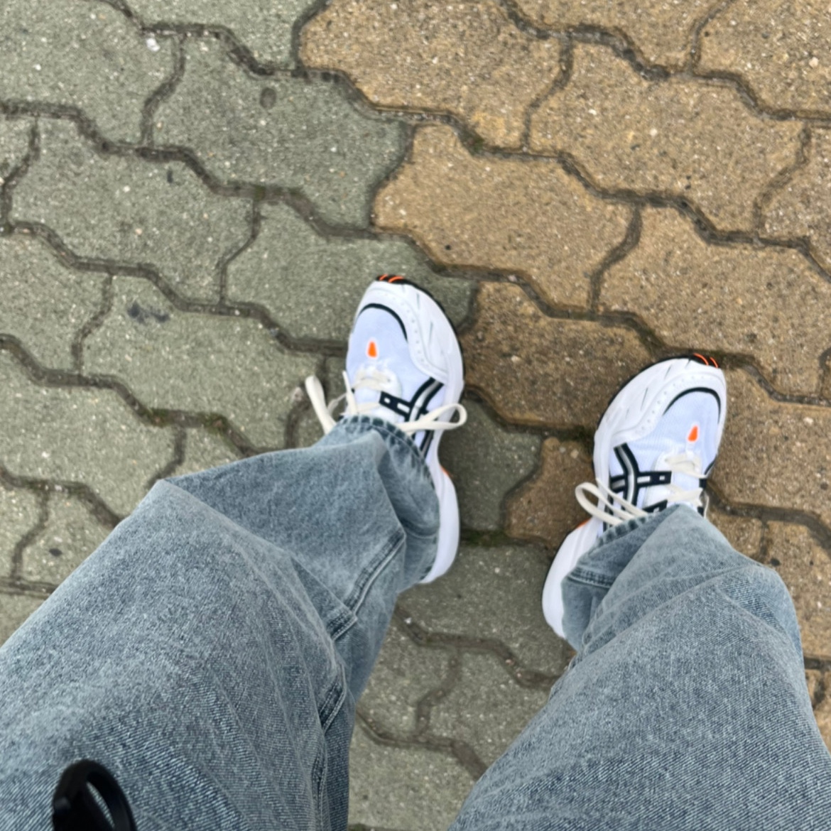 Asics Gel-1090 White Midnight 착용 스타일 - 3