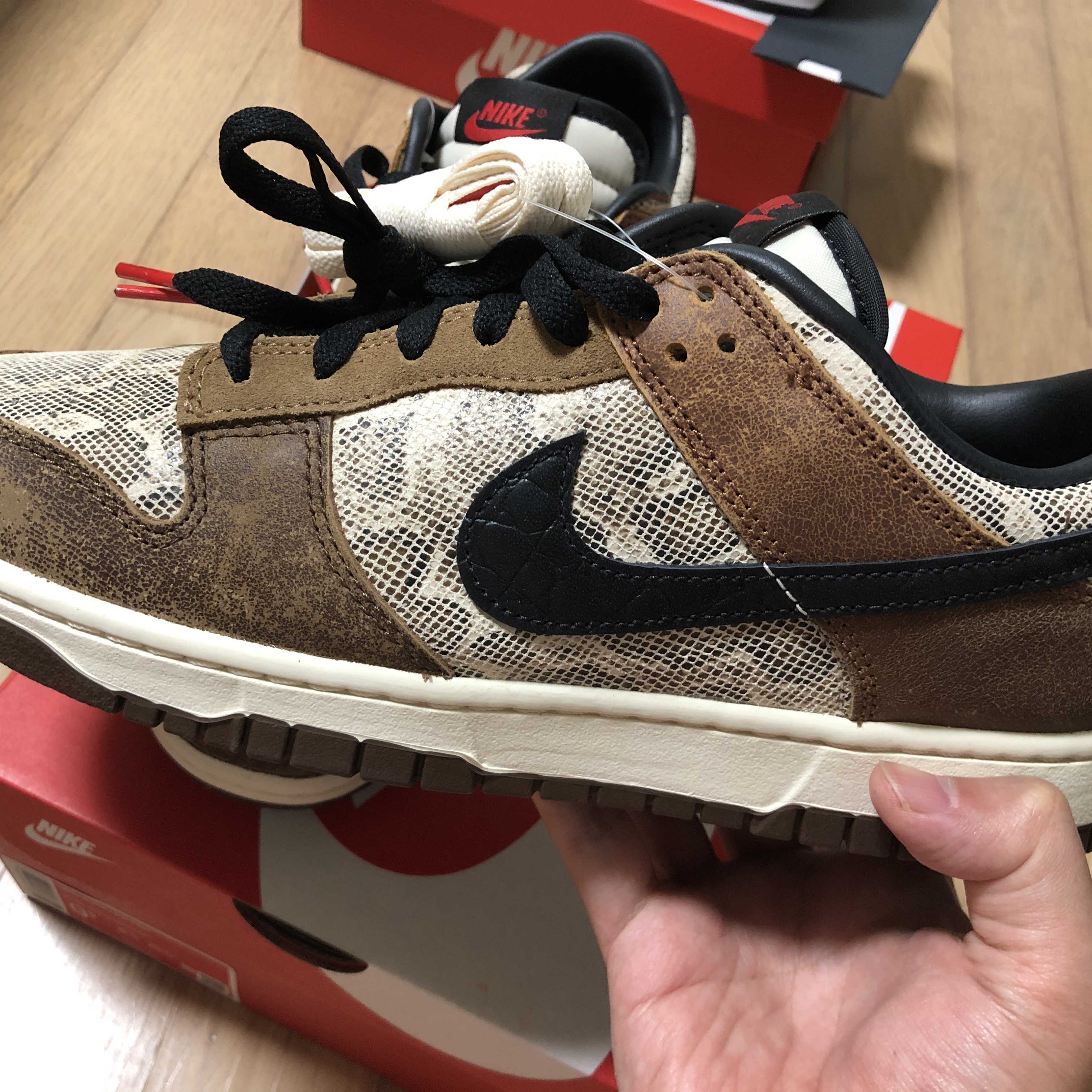 Nike Dunk Low PRM Head to Head 착용 스타일 - 3