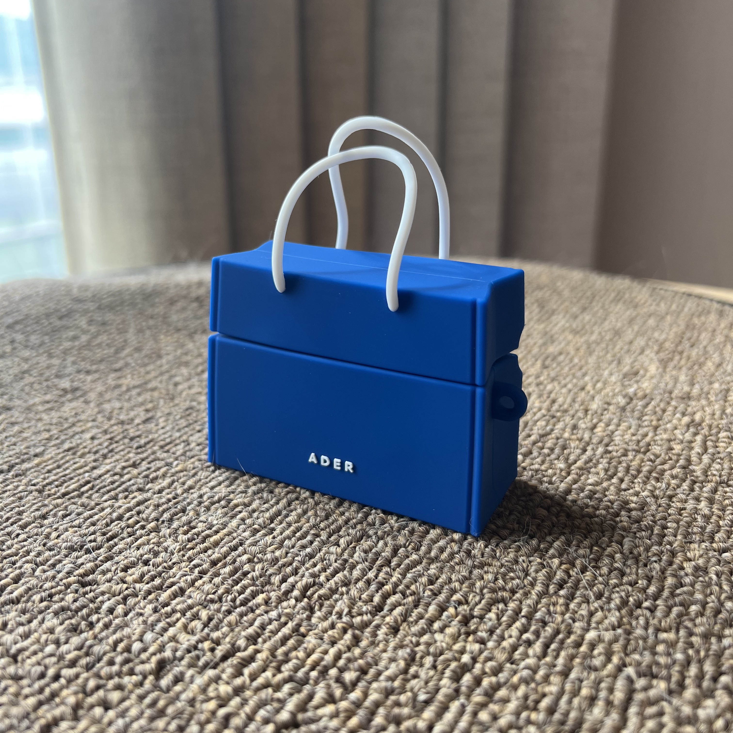 Ader Error Shopper Bag AirPods Pro Case Z-Blue 착용 스타일 - 1