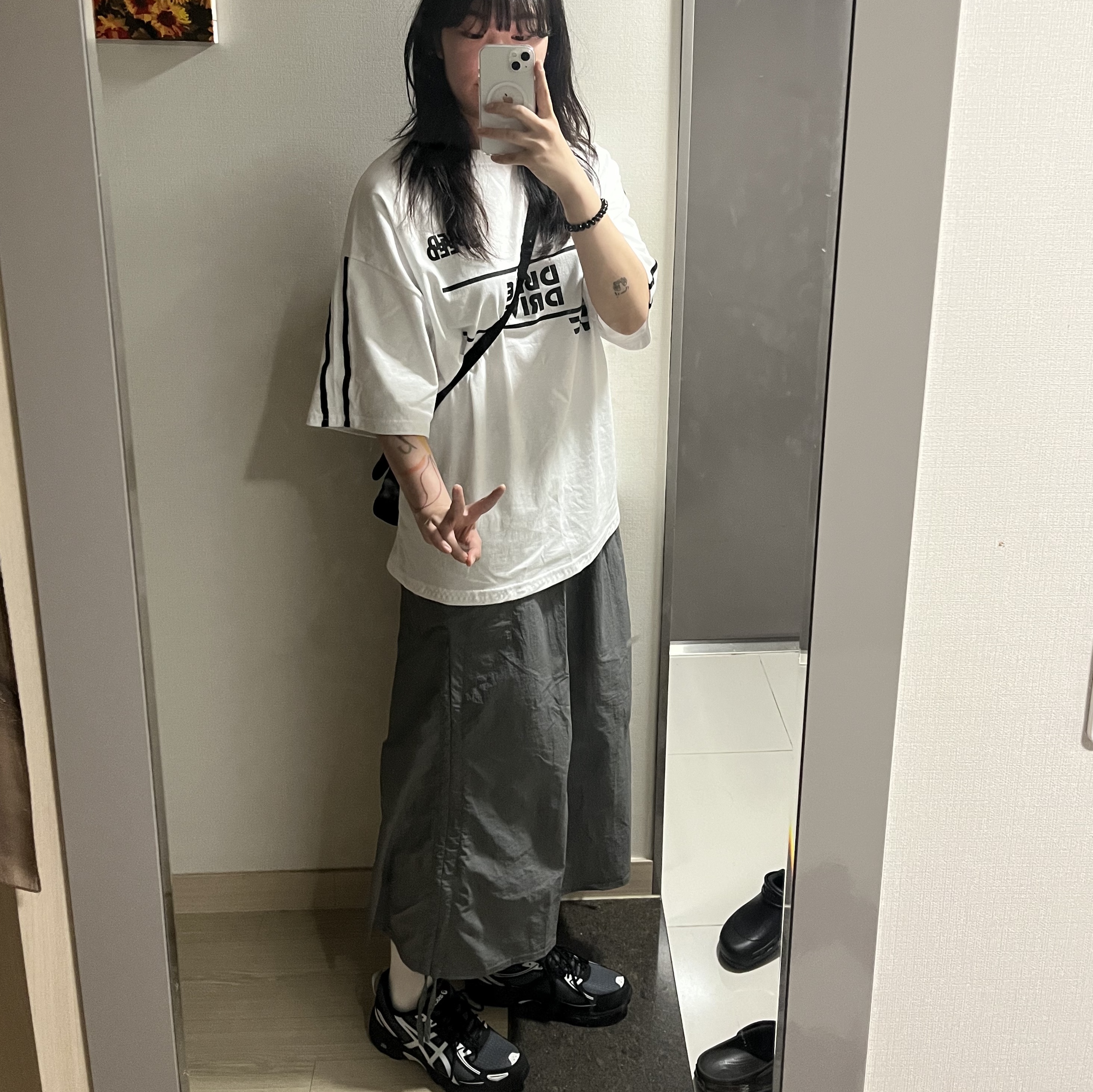 Asics Gel-Venture 6 Carrier Grey 착용 스타일