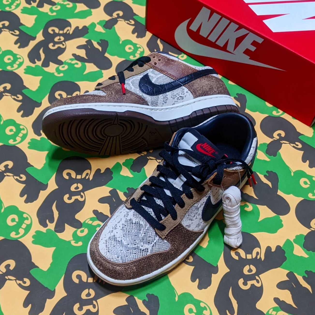 Nike Dunk Low PRM Head to Head 착용 스타일 - 1