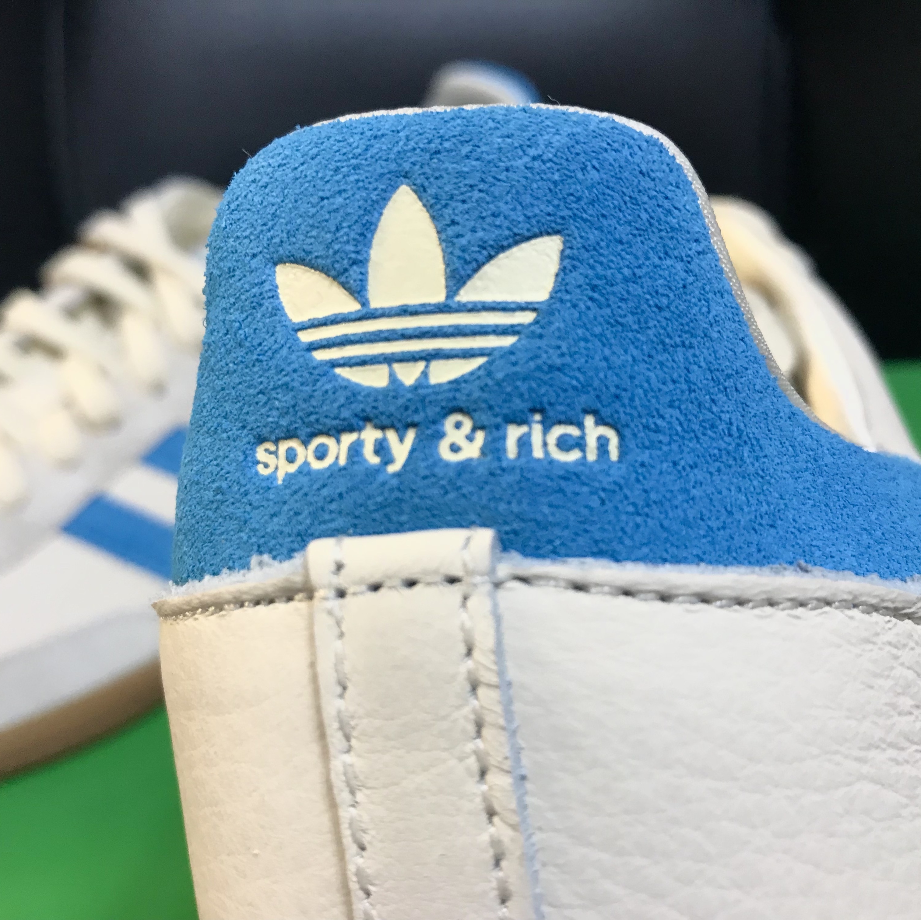 Adidas x Sporty & Rich Samba Cream Blue 착용 스타일 - 2