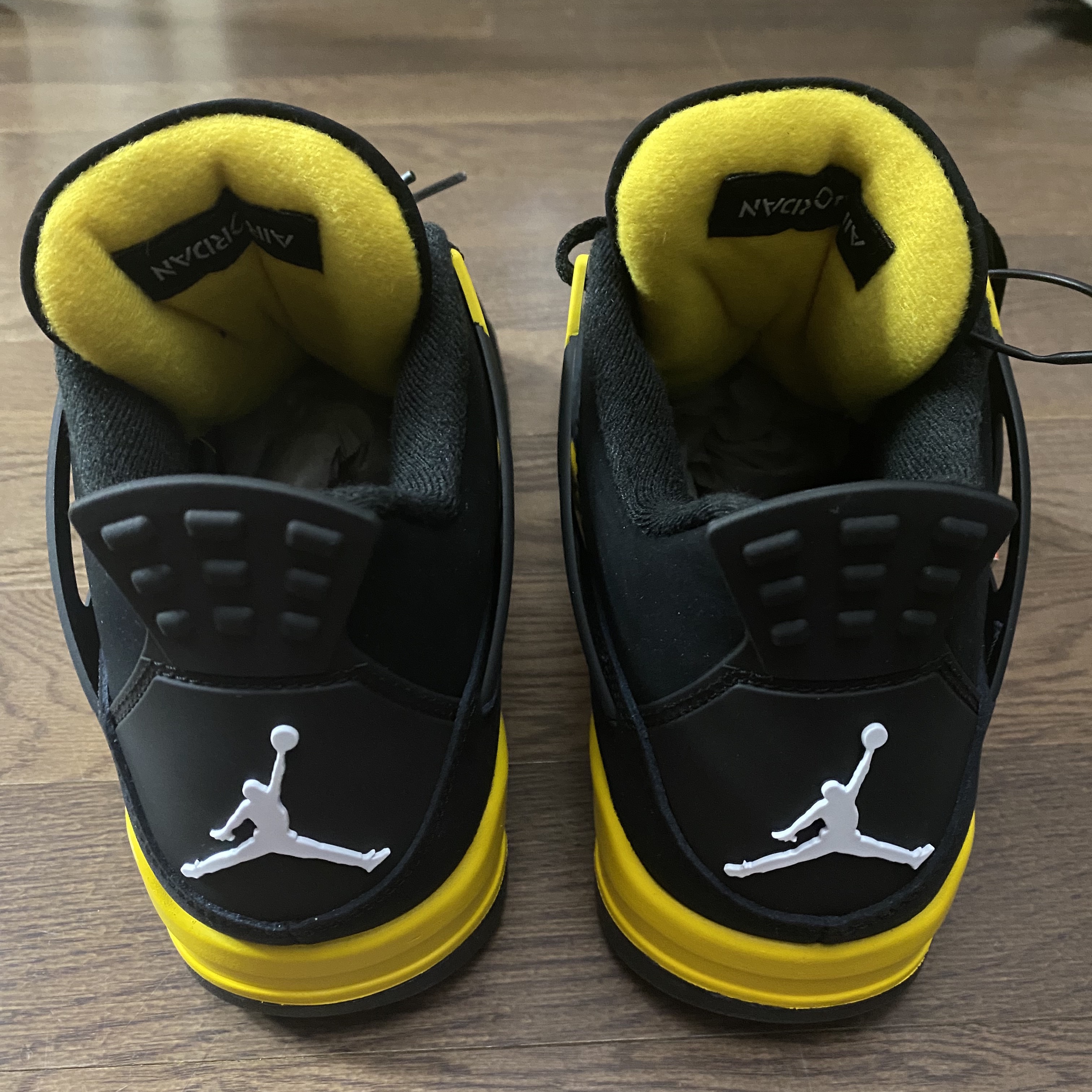 Jordan 4 Retro Thunder 2023 착용 스타일 - 4
