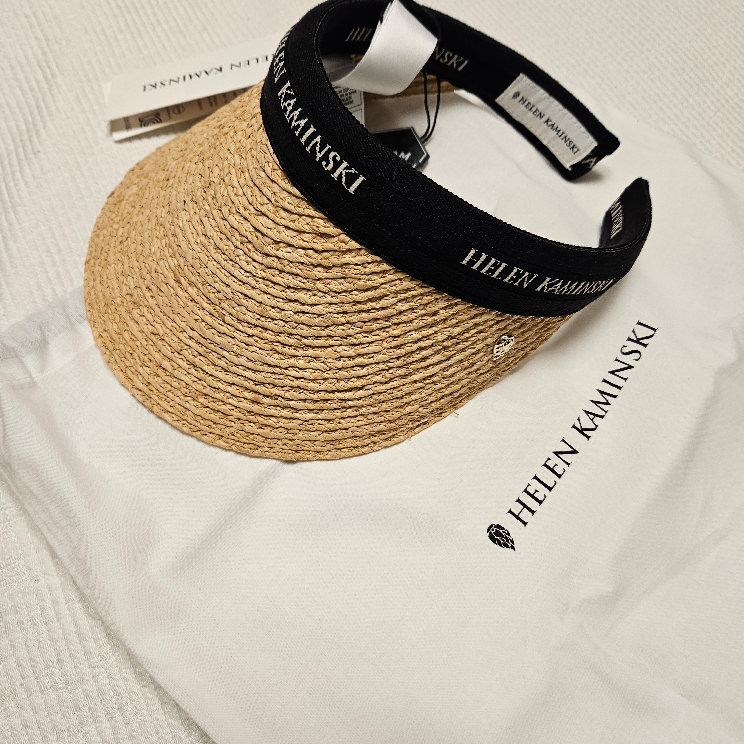 (W) Helen Kaminski Bianca Natural Black Logo 착용 스타일