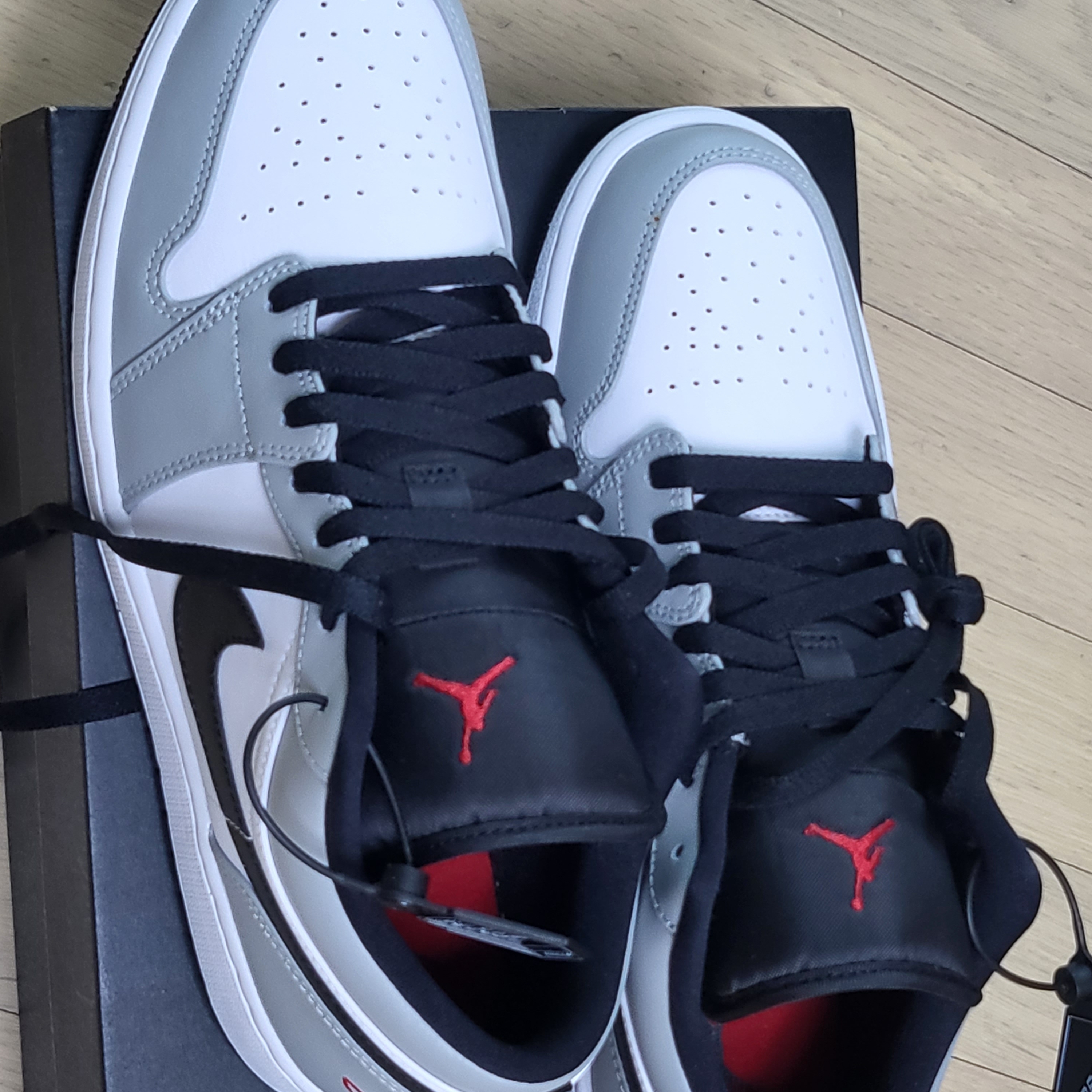 Jordan 1 Low Light Smoke Grey 착용 스타일