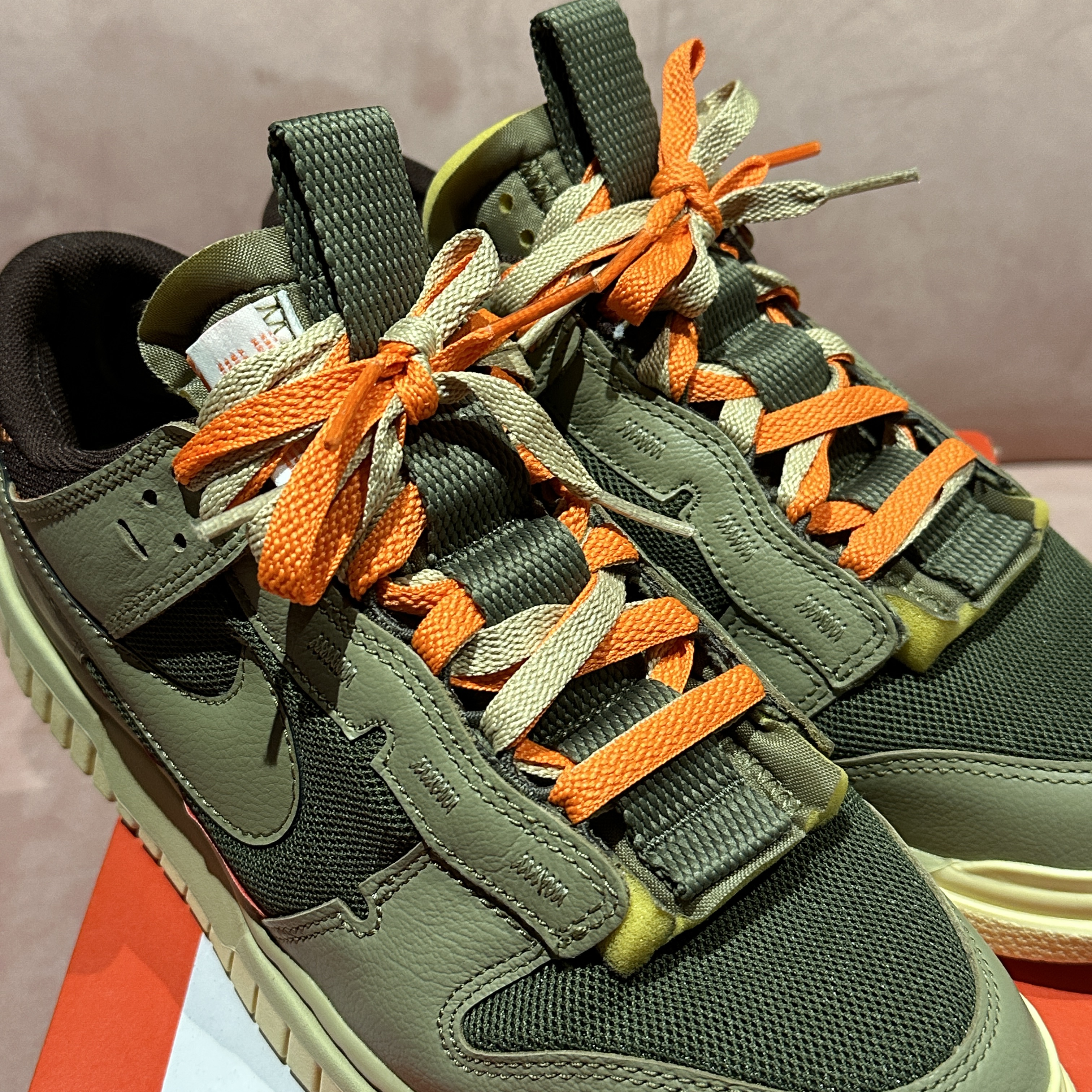 Nike Air Dunk Jumbo Medium Olive 착용 스타일 - 3