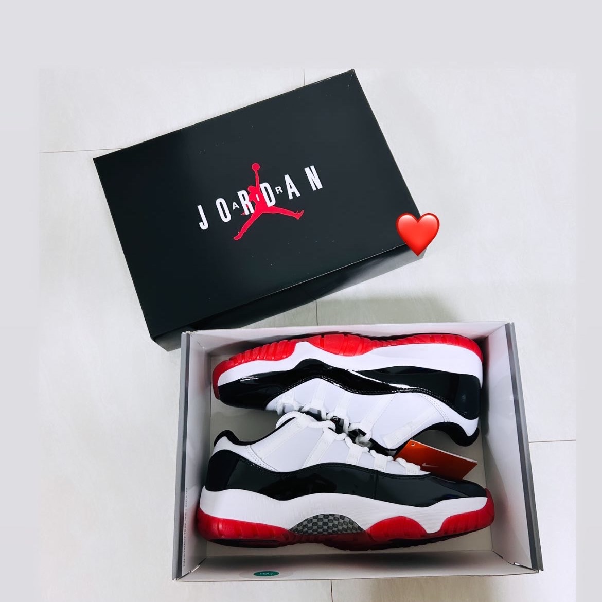 Jordan 11 Retro Low Concord Bred 착용 스타일