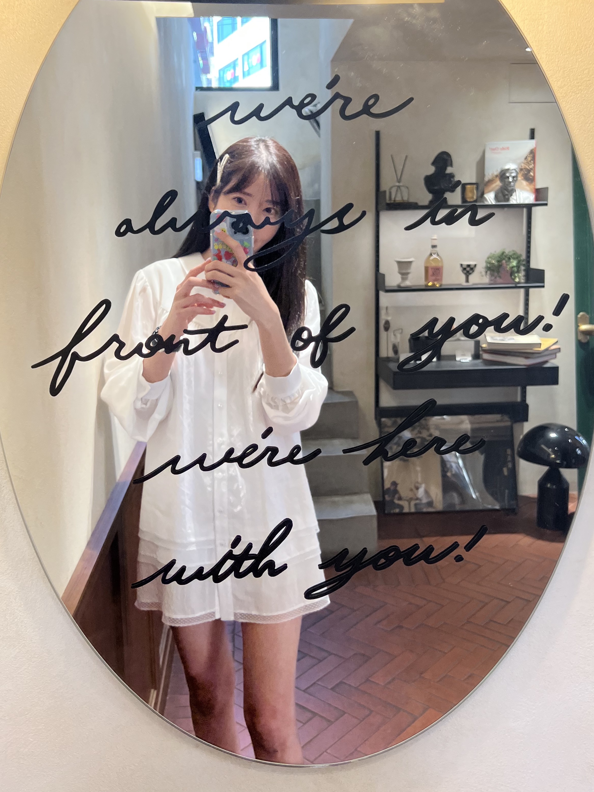 (W) Miu Miu Leather Penny Loafers Black White 착용 스타일 - 2