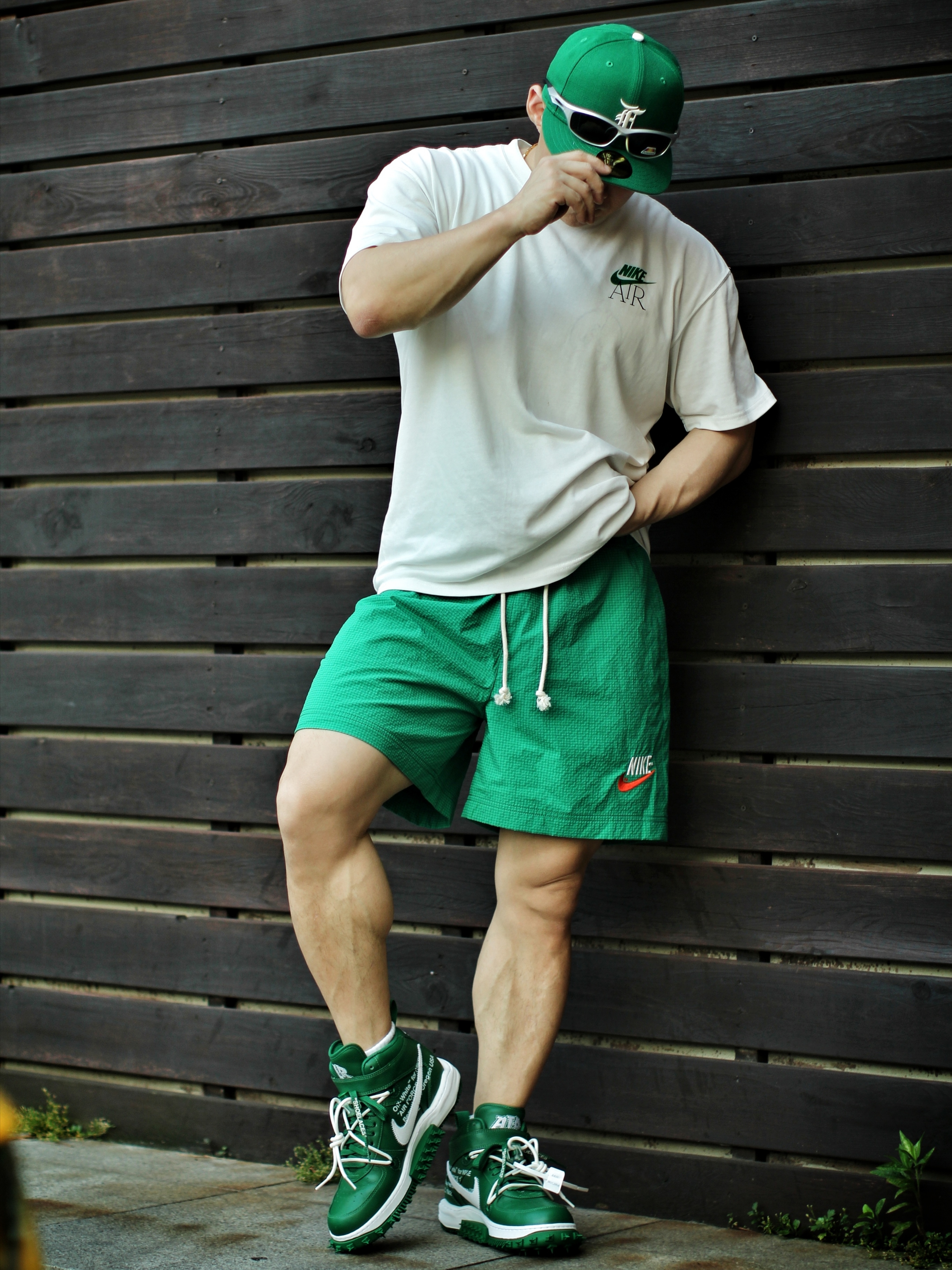 Nike NSW Woven Shorts Malachite - Asia, Nike x Off-White Air Force 1 Mid SP Leather Pine Green 착용 스타일 - 1