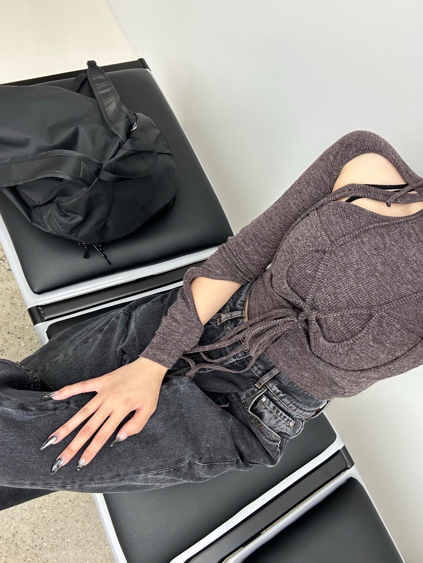 Y/Project Classic Wire Jeans Black - 22FW, Arc'teryx Heliad 15 Backpack Black 착용 스타일 - 1