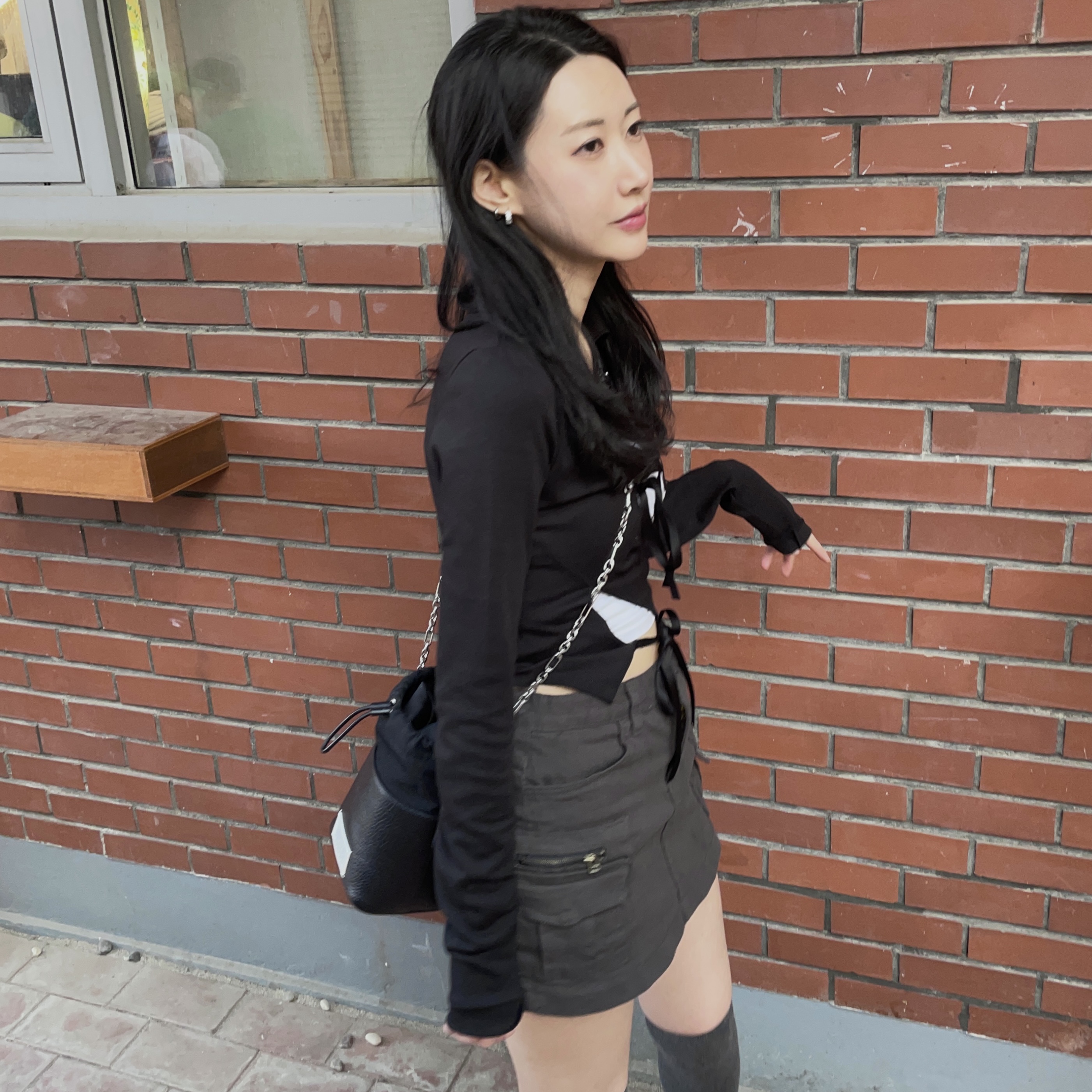 New Balance 725 Magnet Black 착용 스타일 - 3