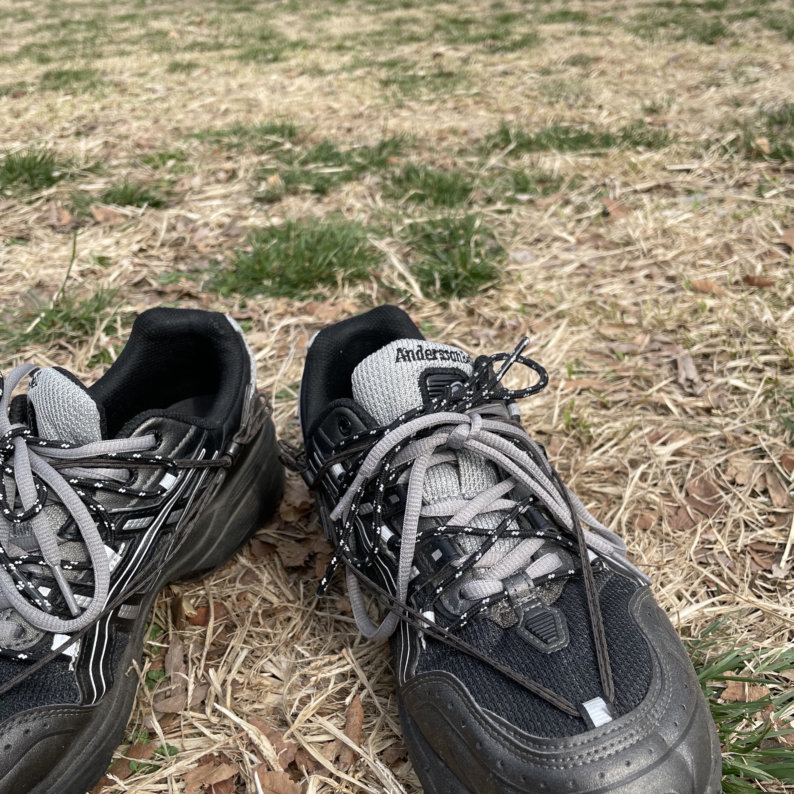 Asics x Andersson Bell Gel-1090 Black Silver 착용 스타일