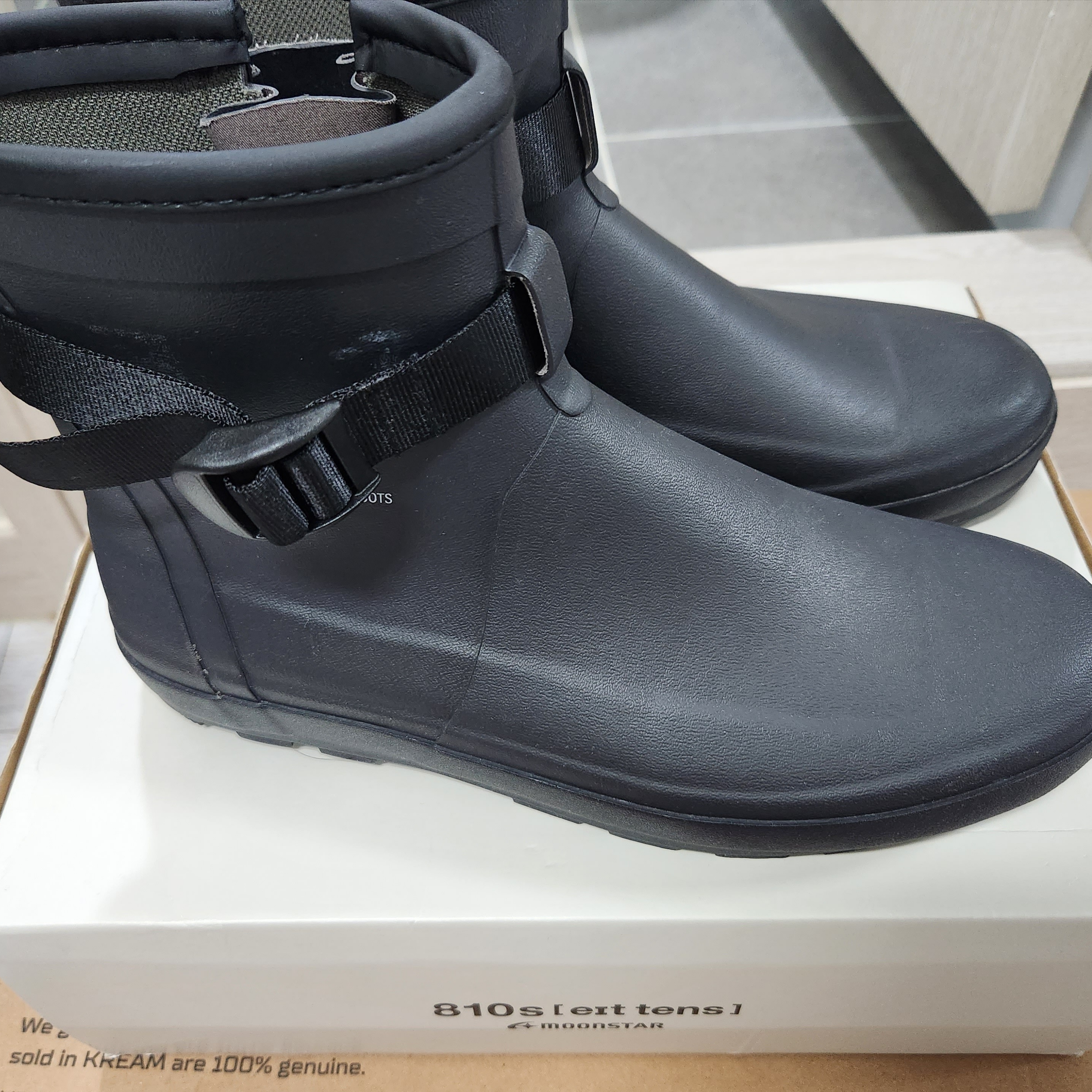 Moonstar 810s ET027 Marke Modi Charcoal 착용 스타일