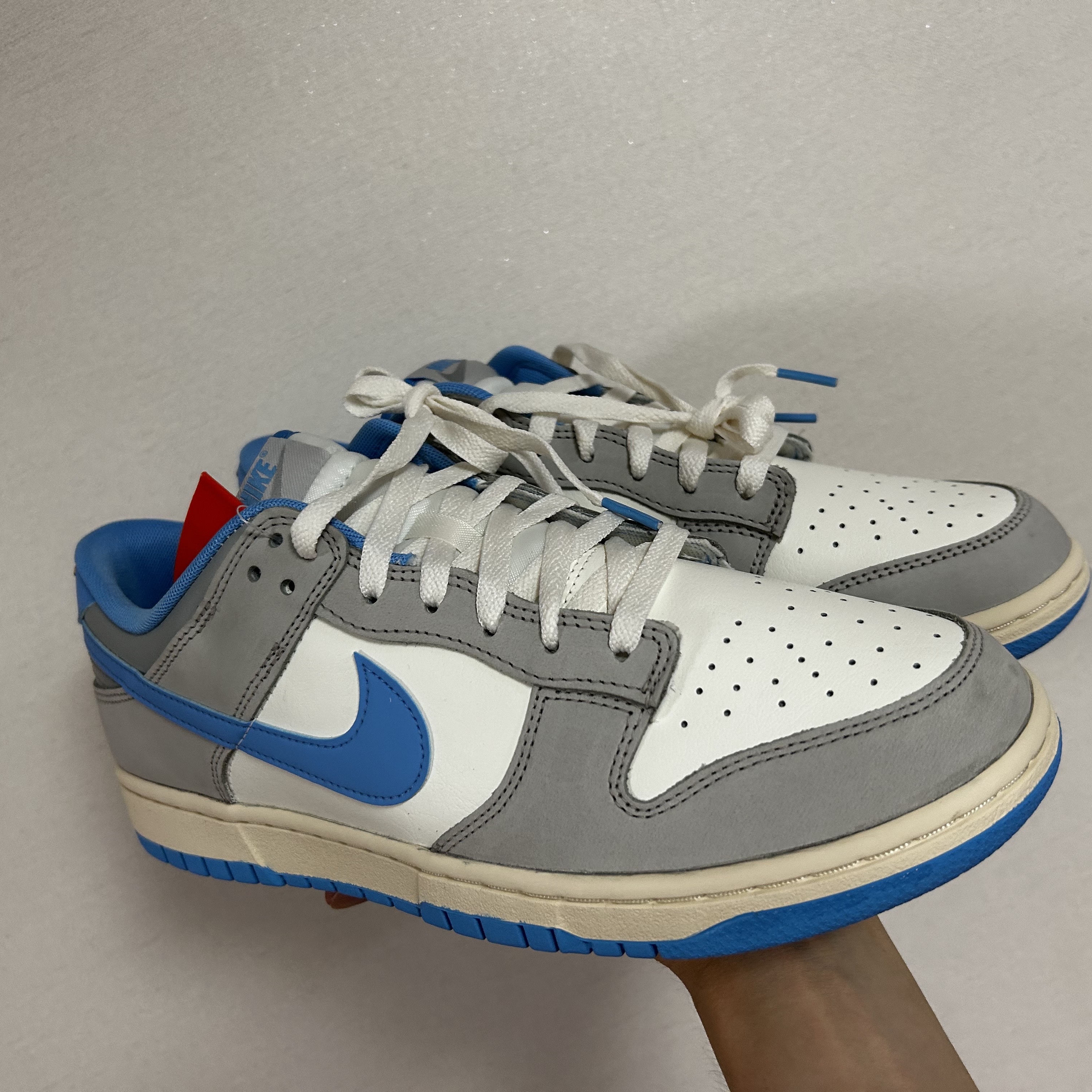 Nike Dunk Low Sail University Blue 착용 스타일 - 1