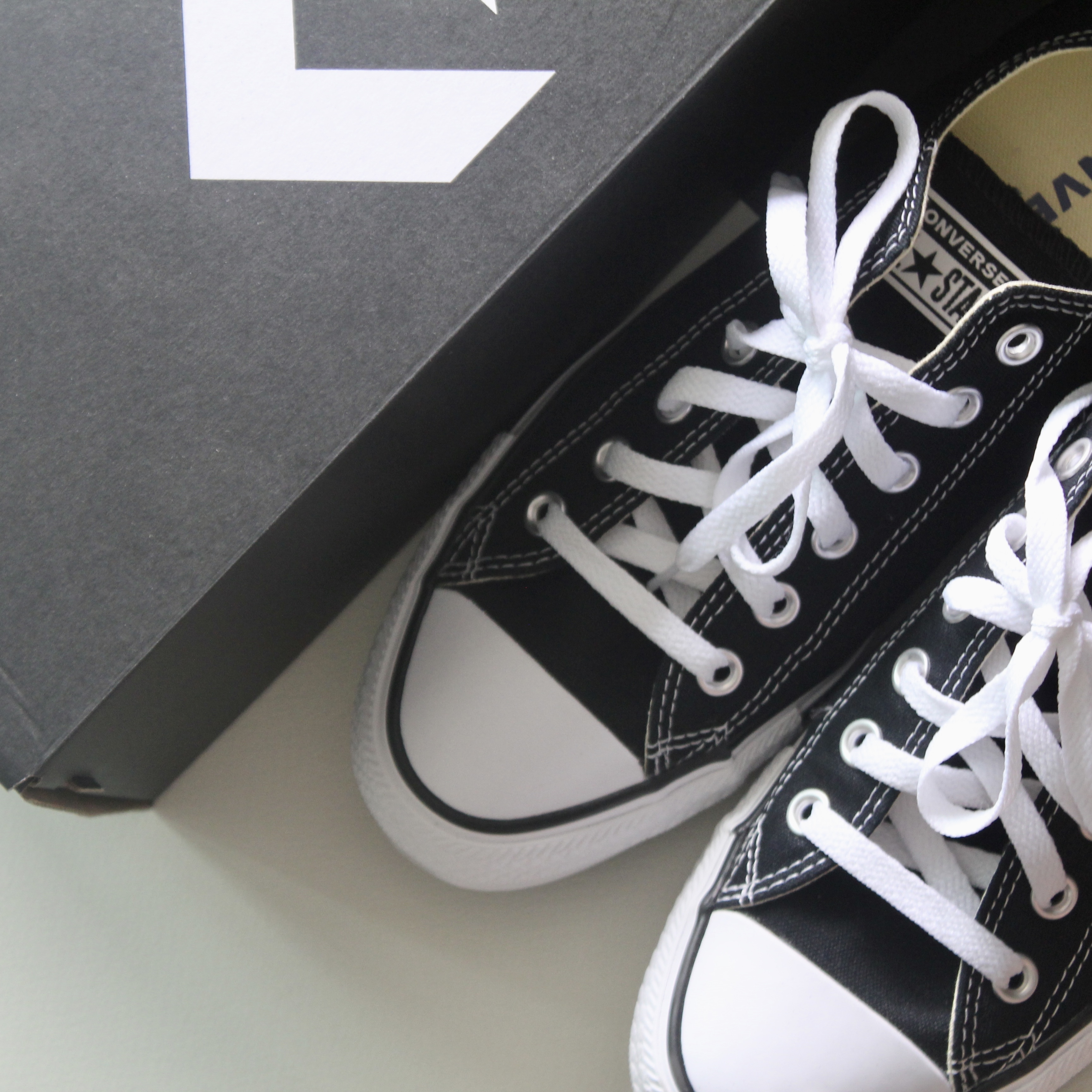 Converse Chuck Taylor All Star Ox Black 착용 스타일 - 1