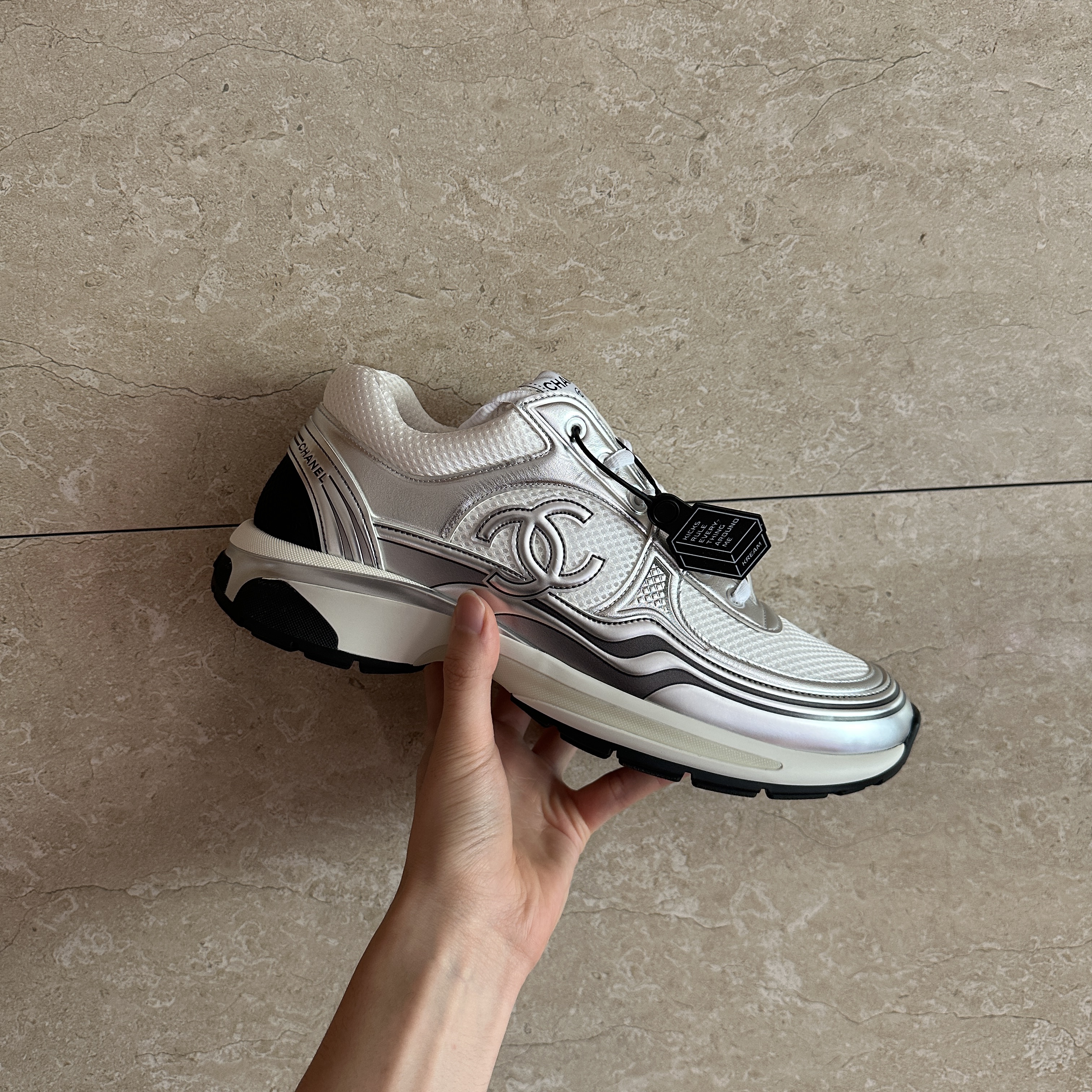 Chanel Sneakers Fabric Laminated & White Silver 착용 스타일