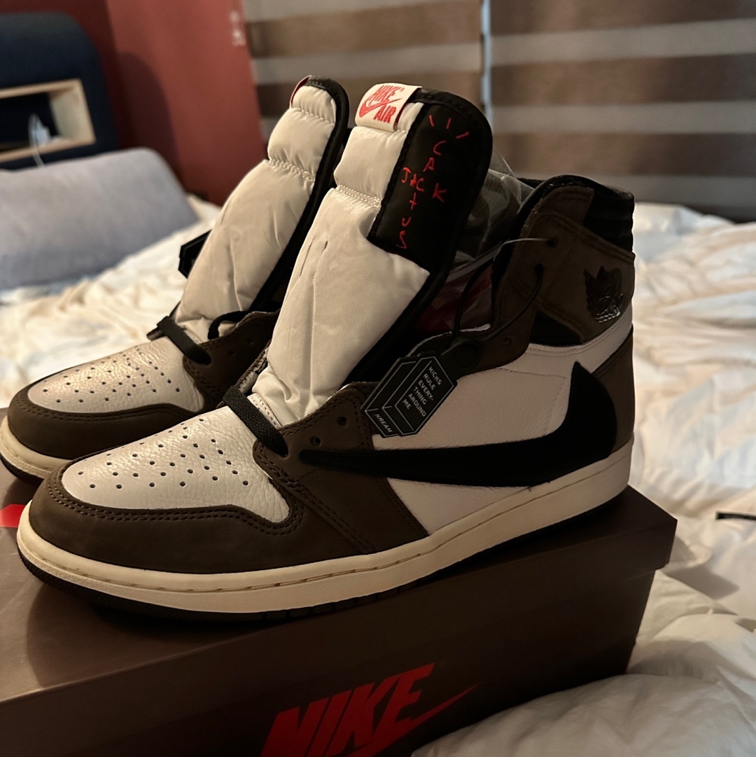 Dior Small Lady Bag My ABCDior Cannage Lambskin Rani Pink, Jordan 1 x Travis Scott Retro High OG SP Mocha 착용 스타일 - 2