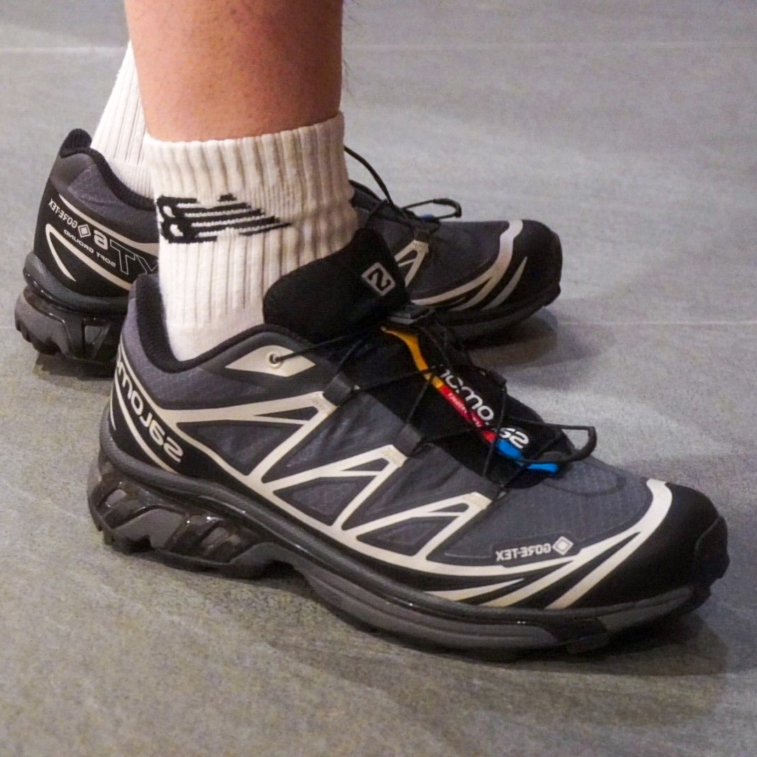 Salomon XT-6 Gore-Tex Black Ebony 착용 스타일