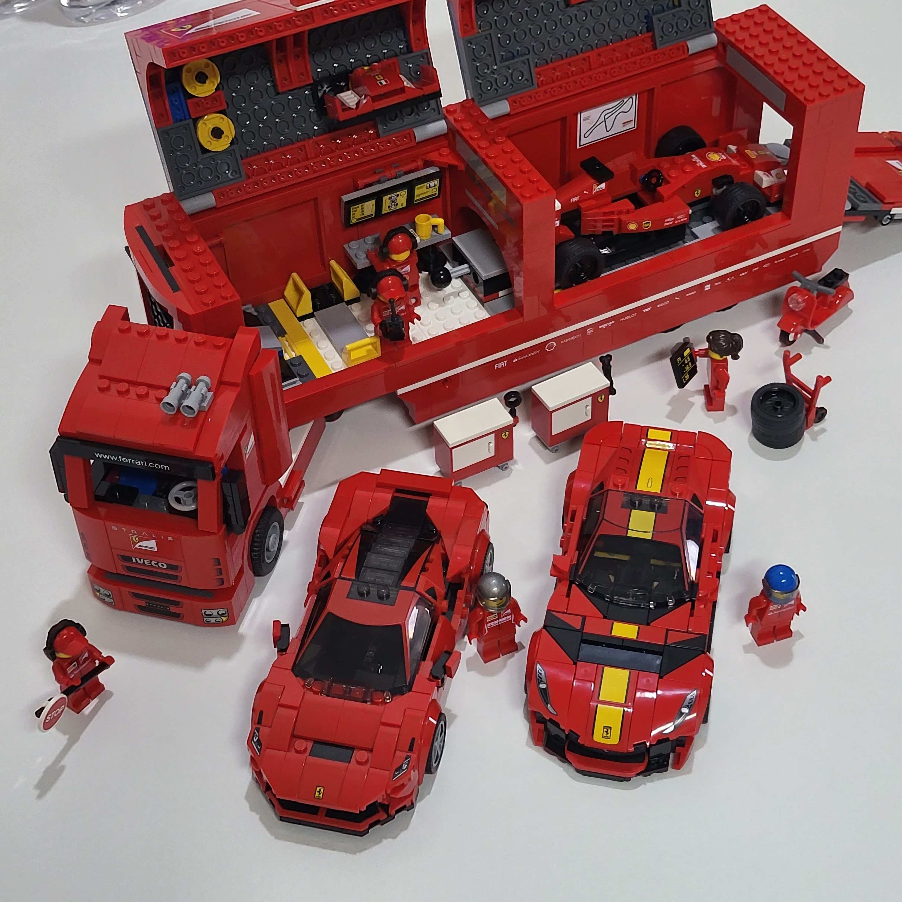 Lego F14 T & Scuderia Ferrari Truck, Lego Ferrari F8 Tributo 착용 스타일