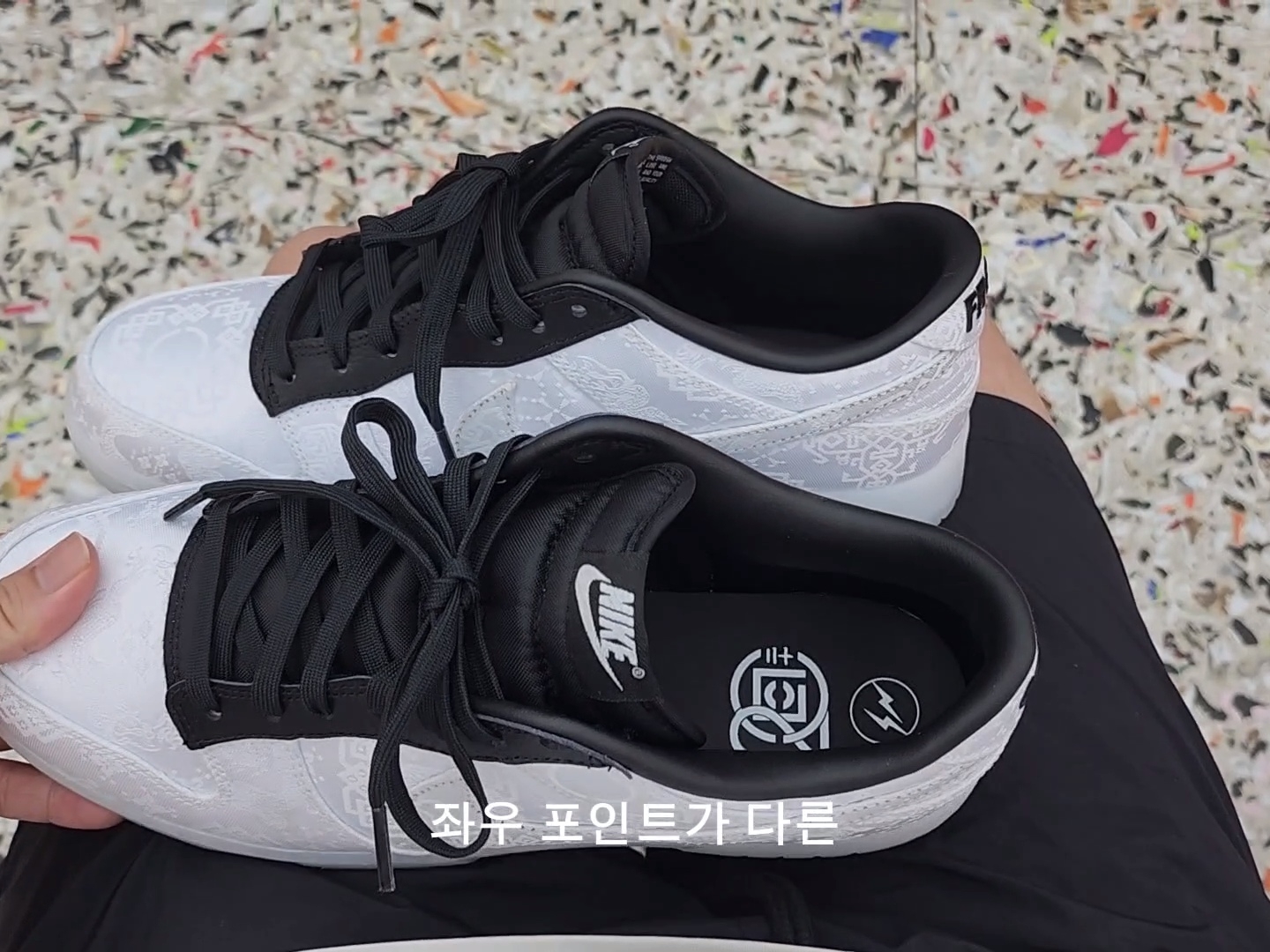 Nike x Clot x Fragment Dunk Low Black and White 착용 스타일 - 3