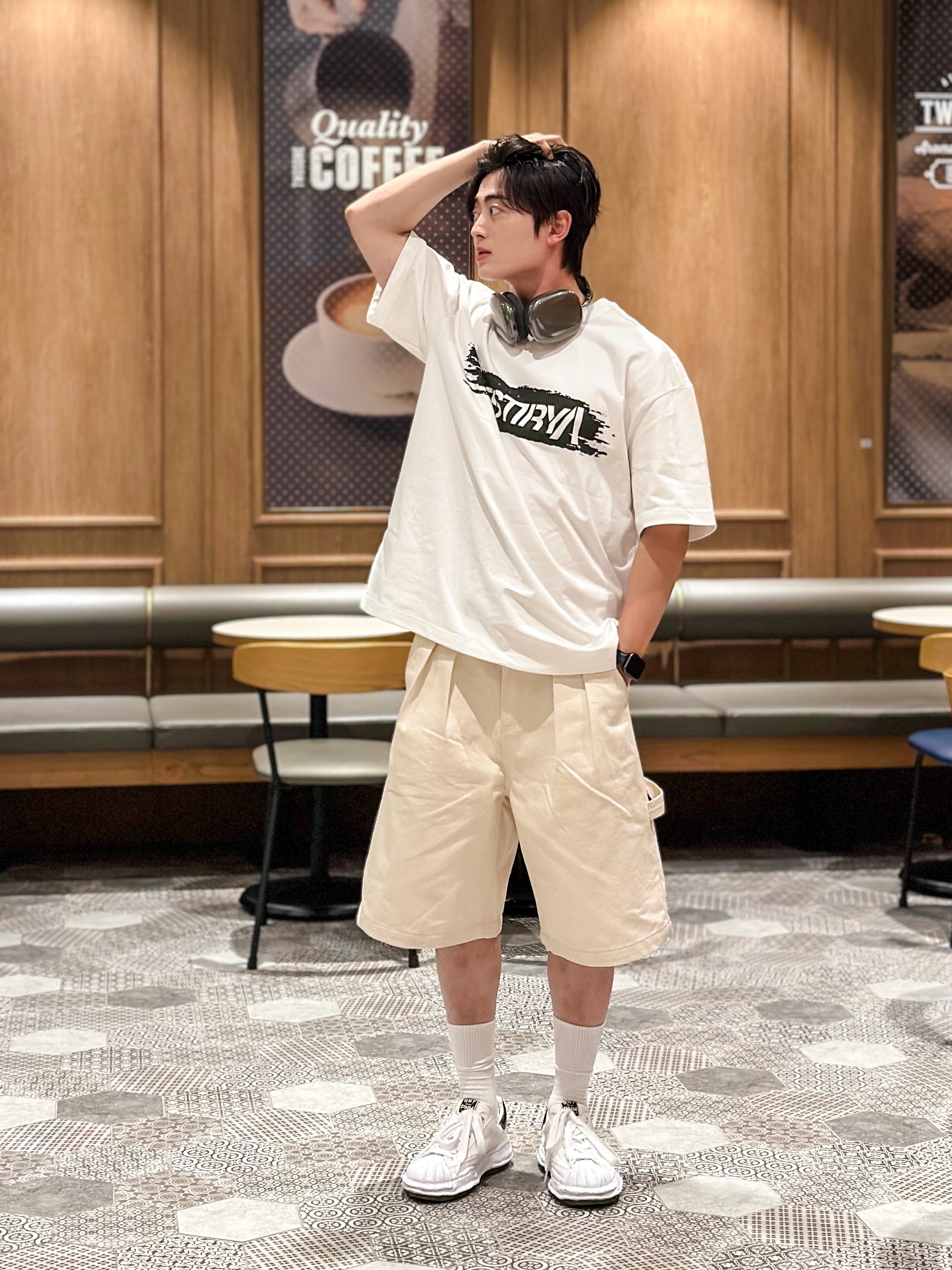 Maison Mihara Yasuhiro x Phenomenon Blakey OG Sole Canvas Low-top Sneakers White, Apple AirPods Max Lightning Space Gray (Korean Ver.) 착용 스타일 - 2
