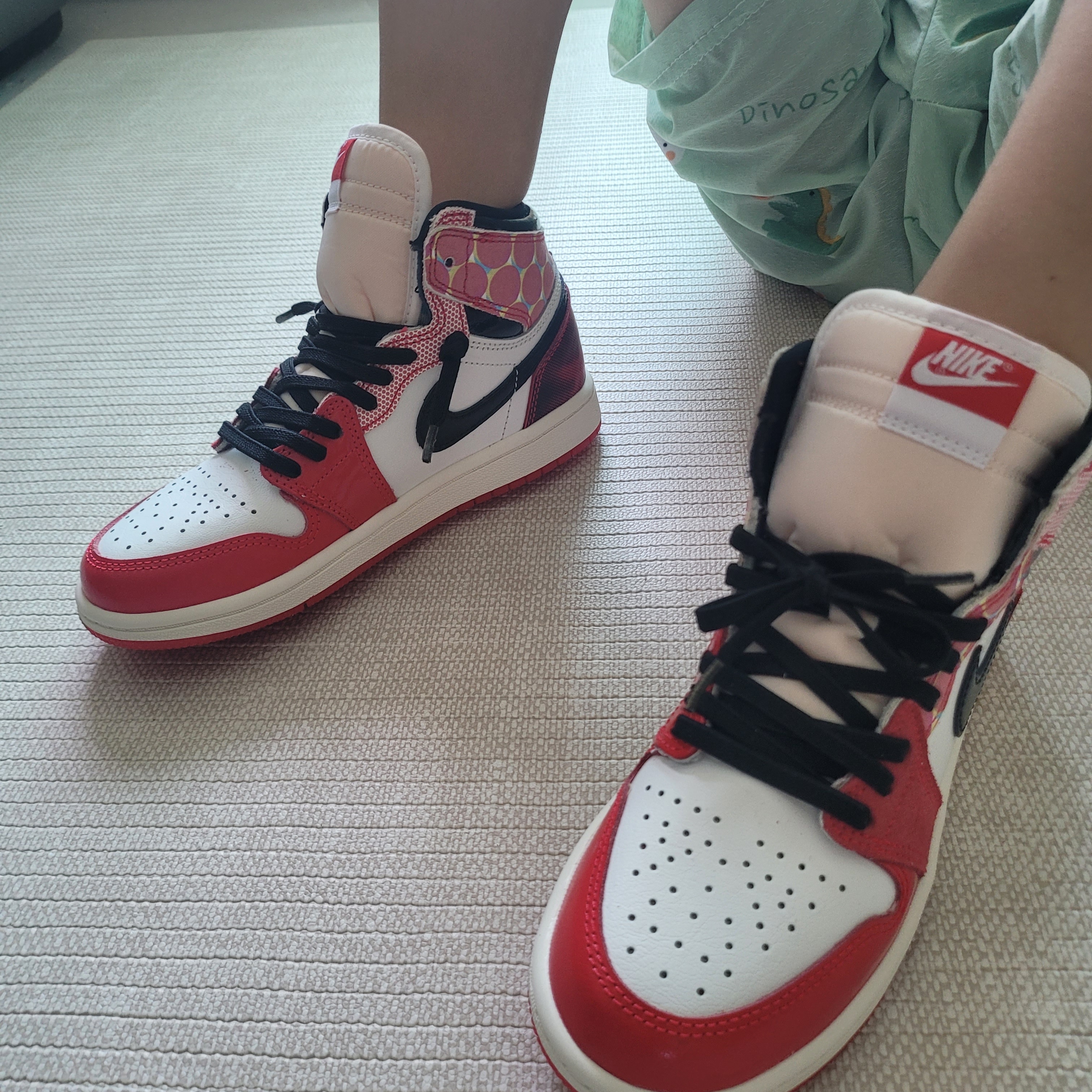 (PS) Jordan 1 Retro High Spider-Man Next Chapter 착용 스타일 - 4