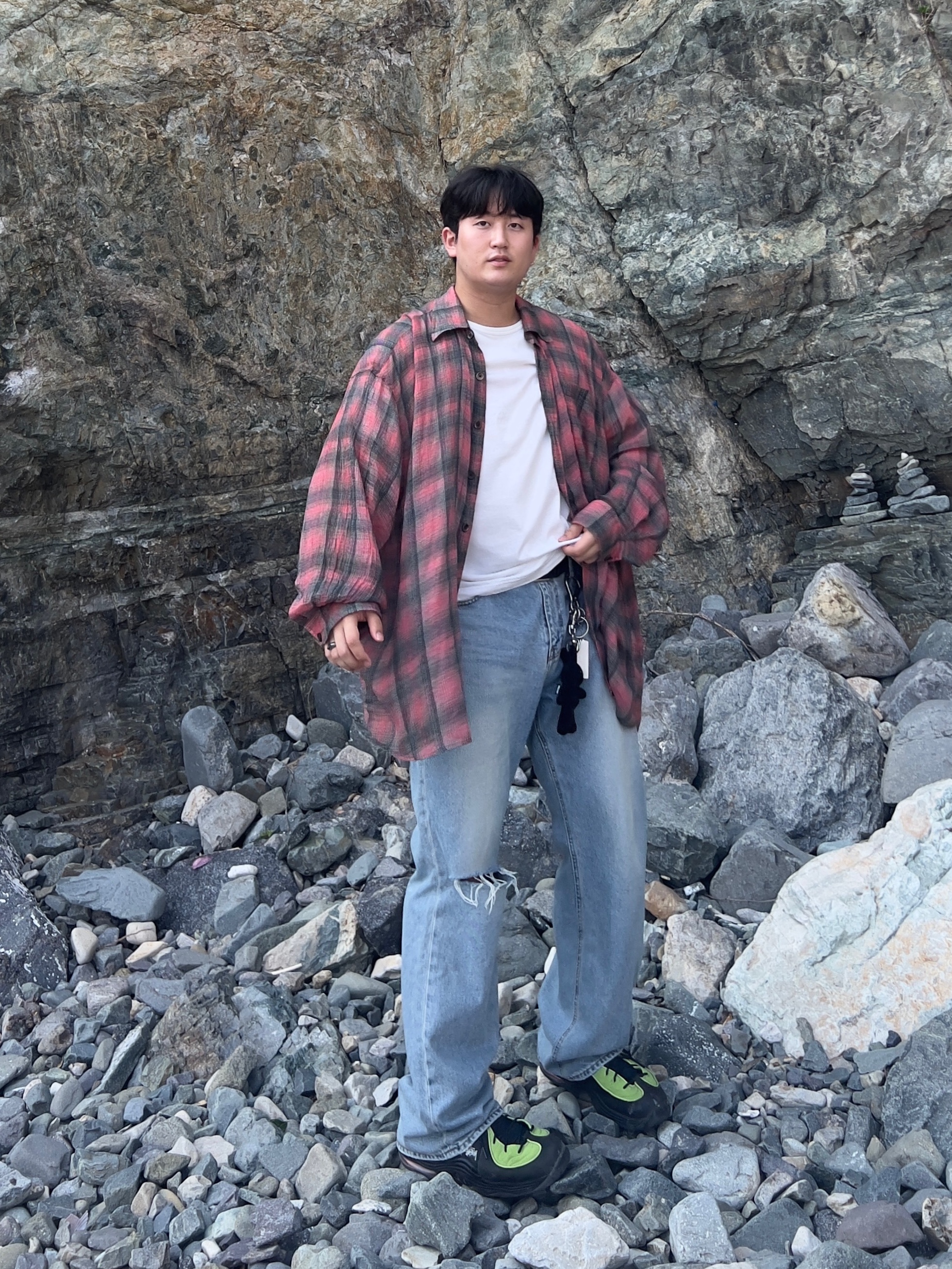 Our Legacy Borrowed Shirt Big Lumbercheck Print, Nike x Stussy Air Penny II Vivid Green and Black 착용 스타일 - 1
