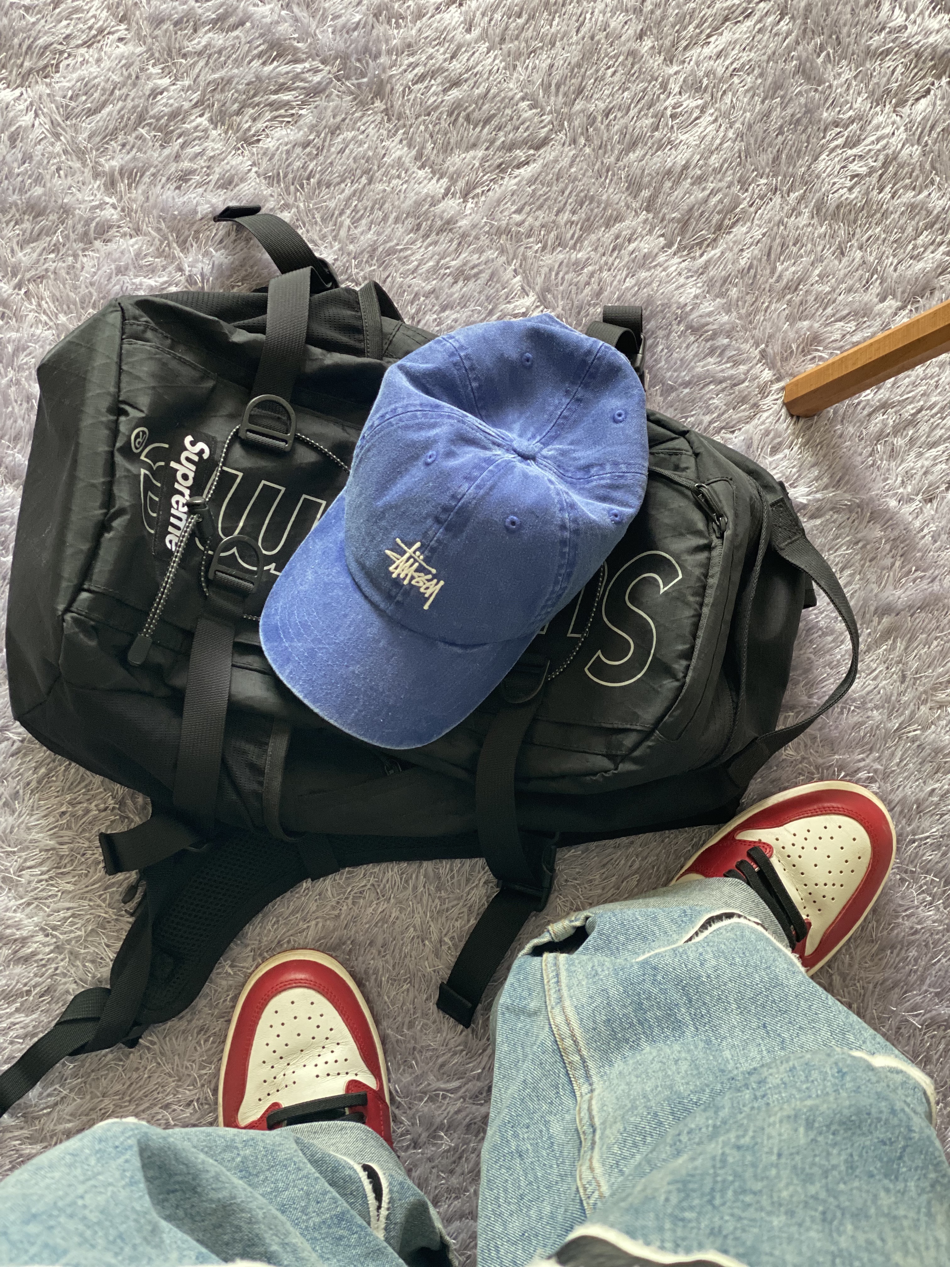 Stussy Washed Stock Low Pro Cap Blue, Supreme Backpack Black - 18FW 착용 스타일