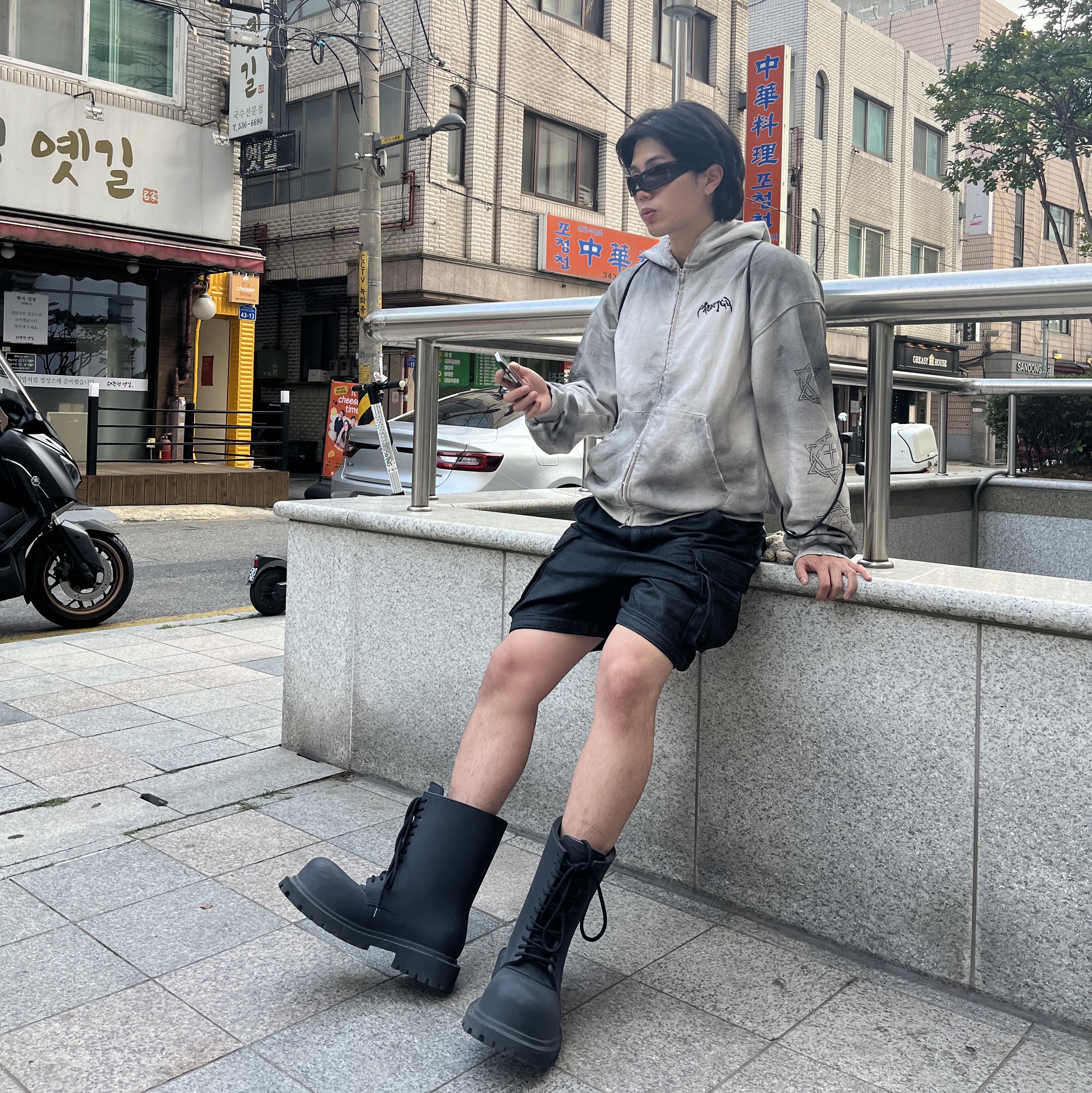 Project G/R Furious Logo Applique Zip Hoodie Grey - 10 Corso Como Exclusive, Balenciaga XL Army Boots Full Eva Black 착용 스타일 - 1