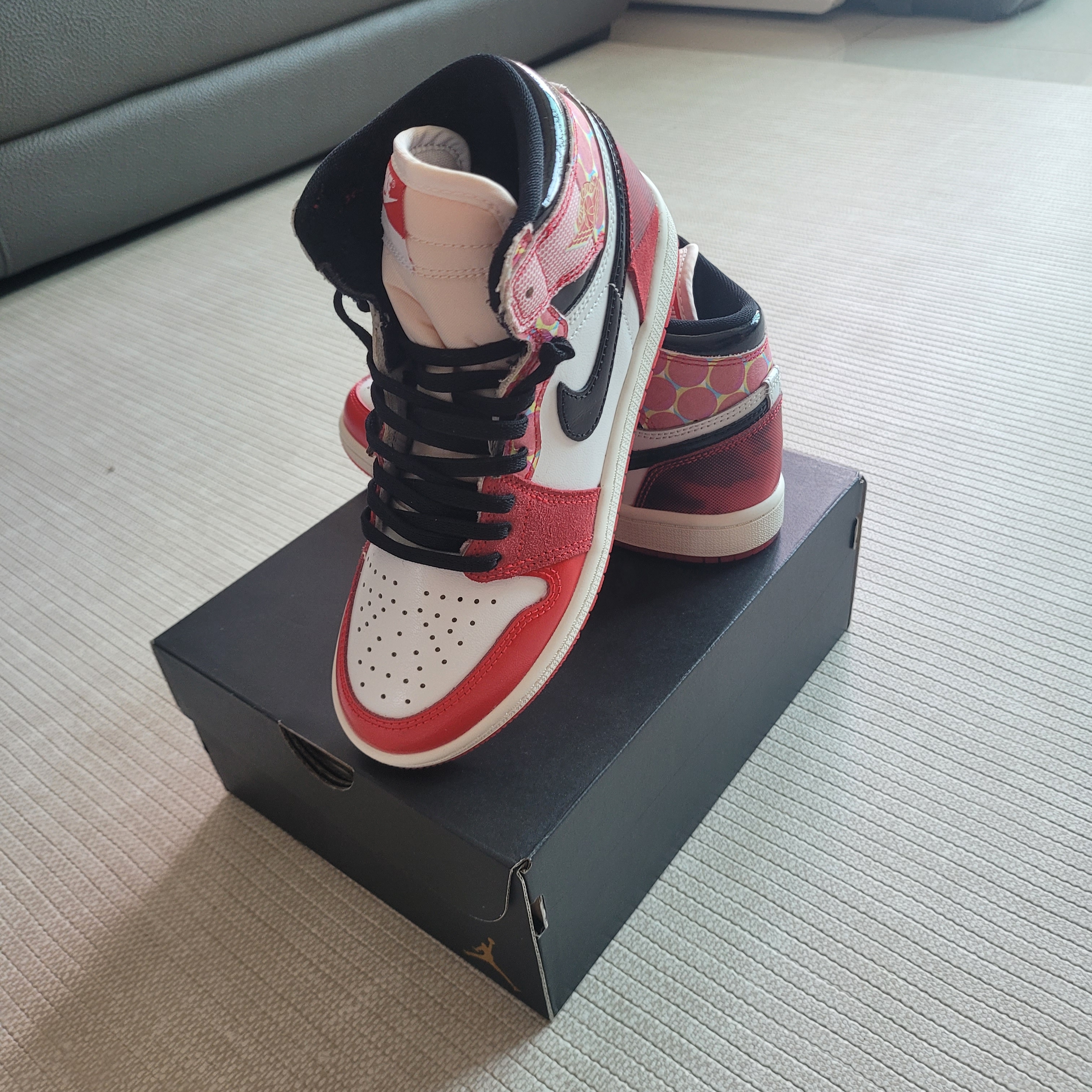 (PS) Jordan 1 Retro High Spider-Man Next Chapter 착용 스타일 - 2