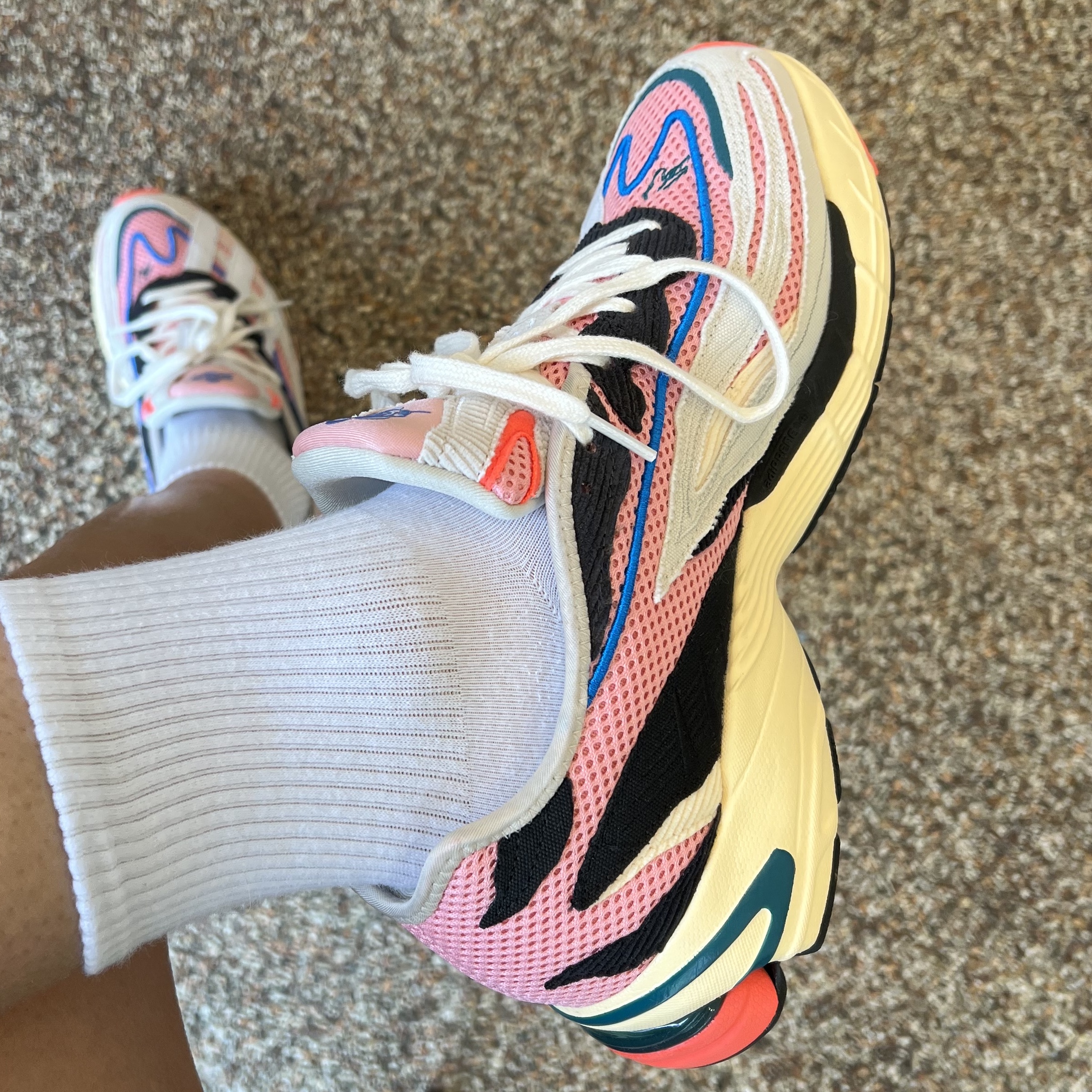Adidas x Sean Wotherspoon Orketro White Easy Yellow 착용 스타일