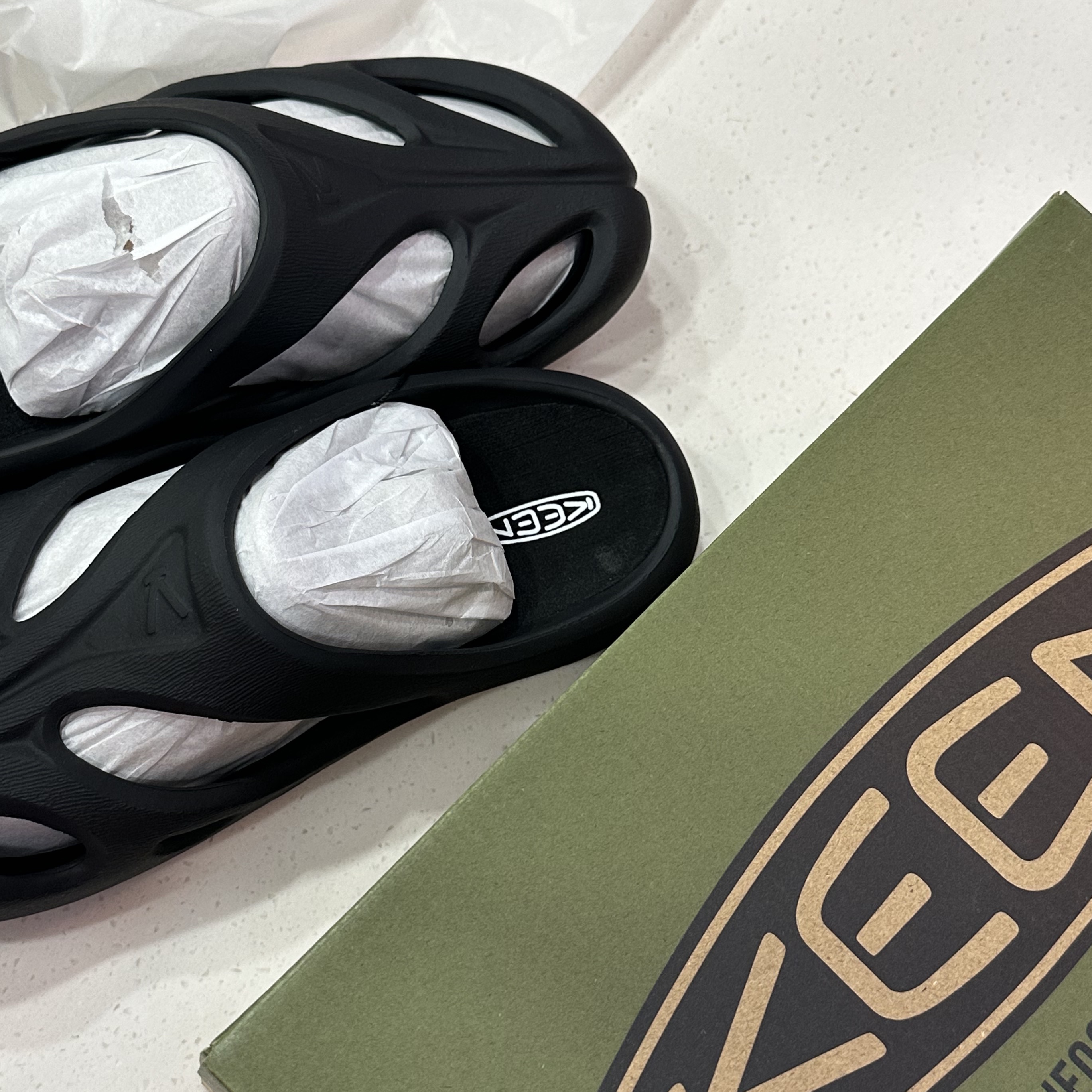 Keen Shanti Black Dawn Blue 착용 스타일 - 2