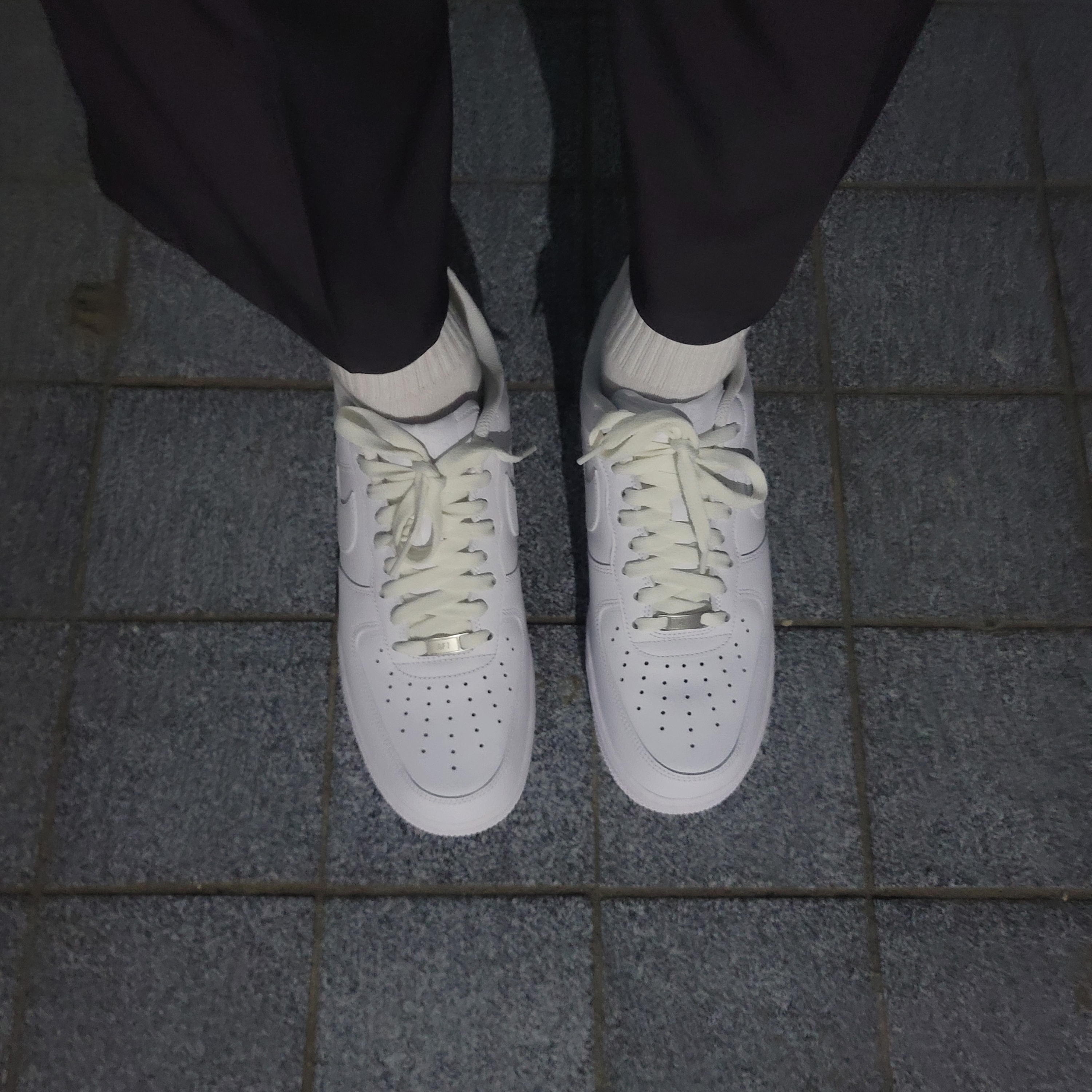 Nike Air Force 1 '07 Low White 착용 스타일