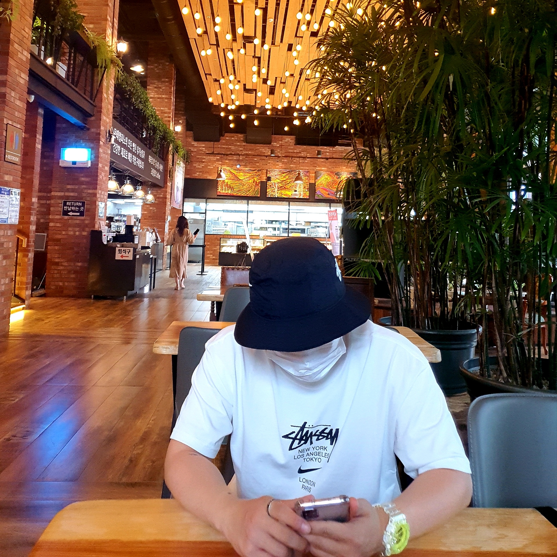Nike x Stussy WT T-Shirt White - Asia, Nike x Stussy Bucket Hat Black 착용 스타일