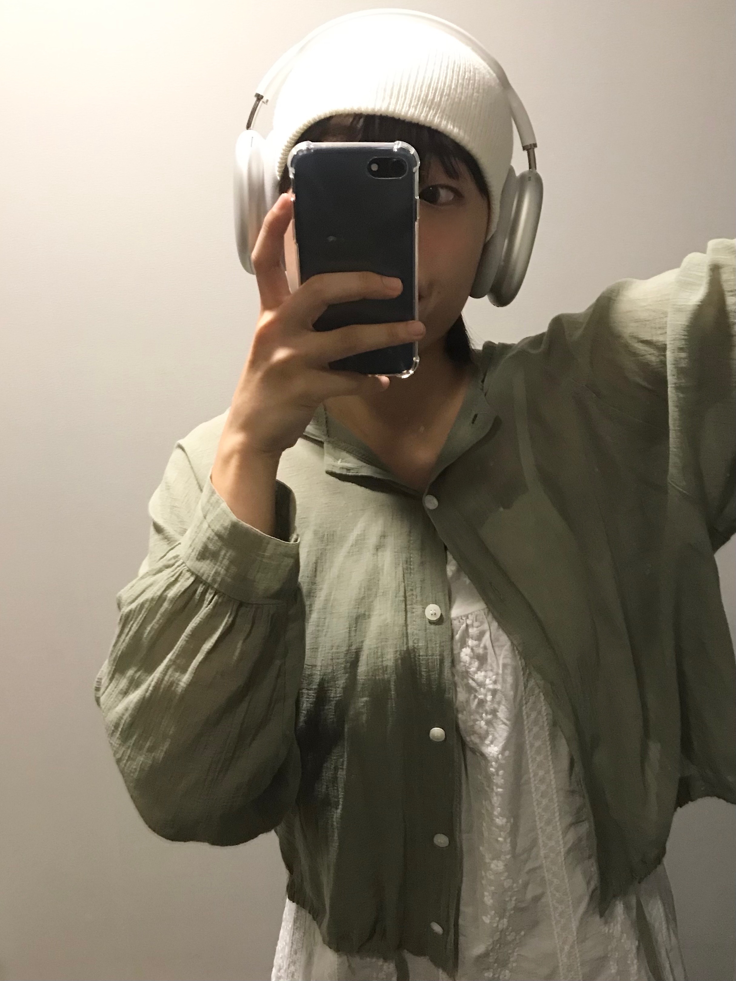 Apple AirPods Max Lightning Silver (Korean Ver.) 착용 스타일