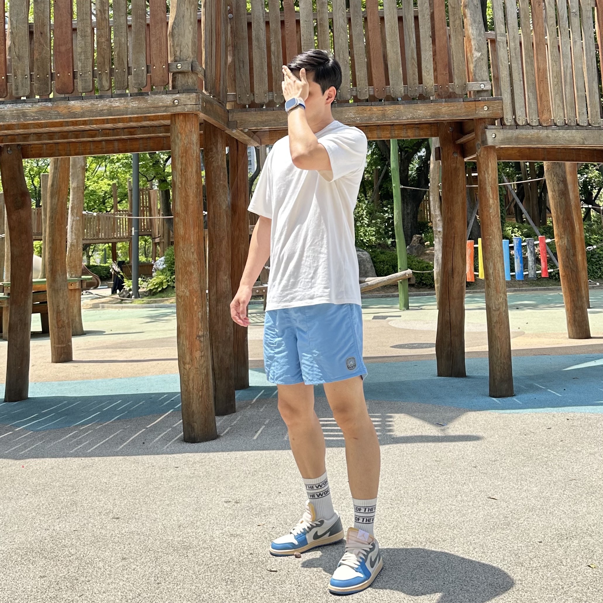 Jordan 1 Low SE Tokyo 96, Apple Watch Ultra 49mm Titanium Case with Trail Loop S/M Blue Gray (Korean Ver.) 착용 스타일