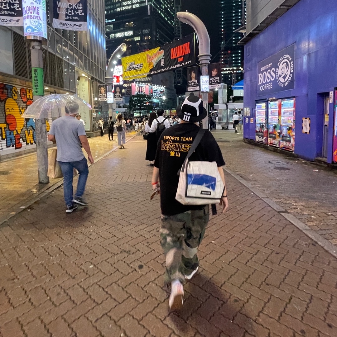 Palace x Y-3 Bucket Hat Black - 22FW, Vans Authentic 44 DX Anaheim Factory Dress Blues 착용 스타일 - 1