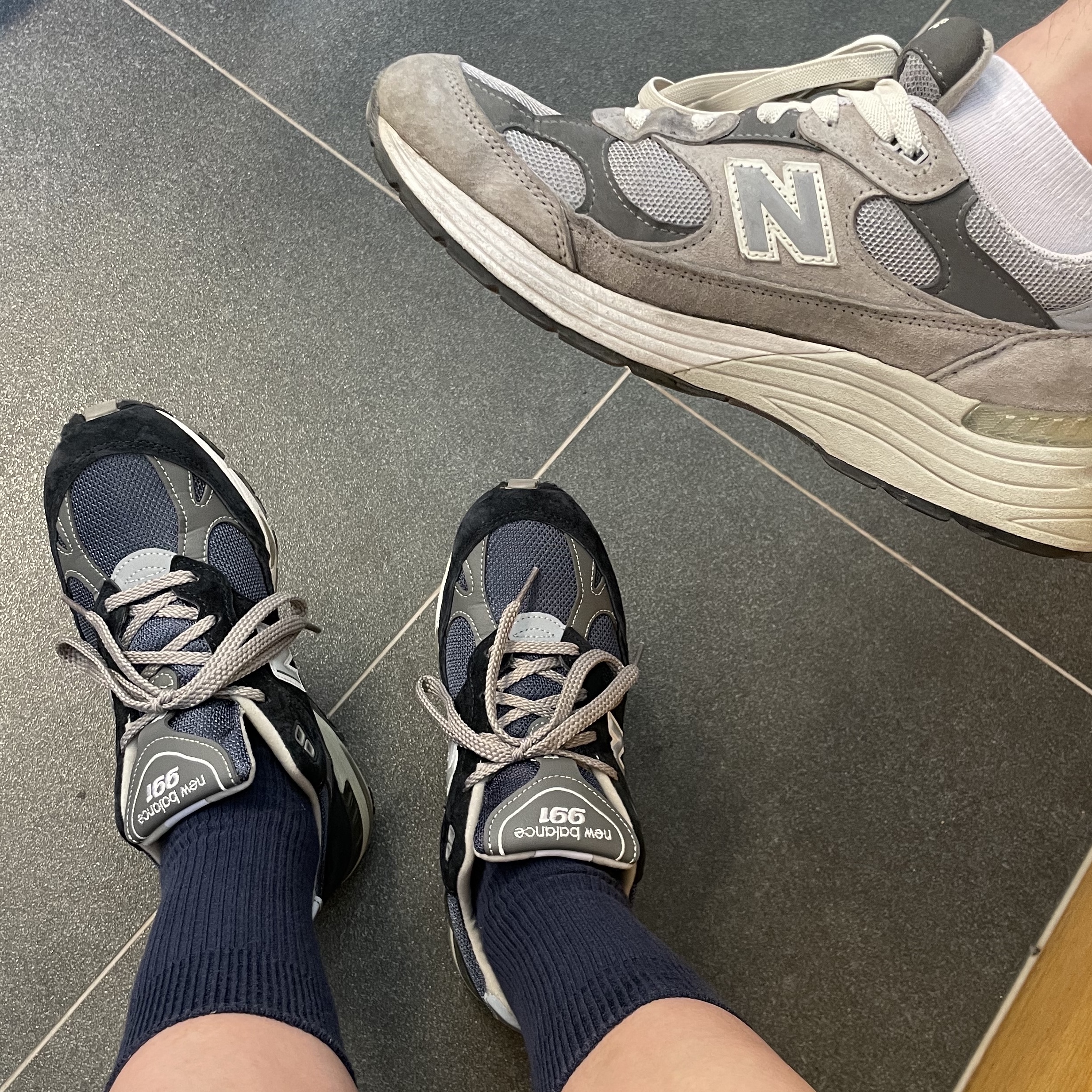 (W) New Balance 991 Made in UK Navy, New Balance 992 Made in USA Grey - D Standard 착용 스타일 - 2