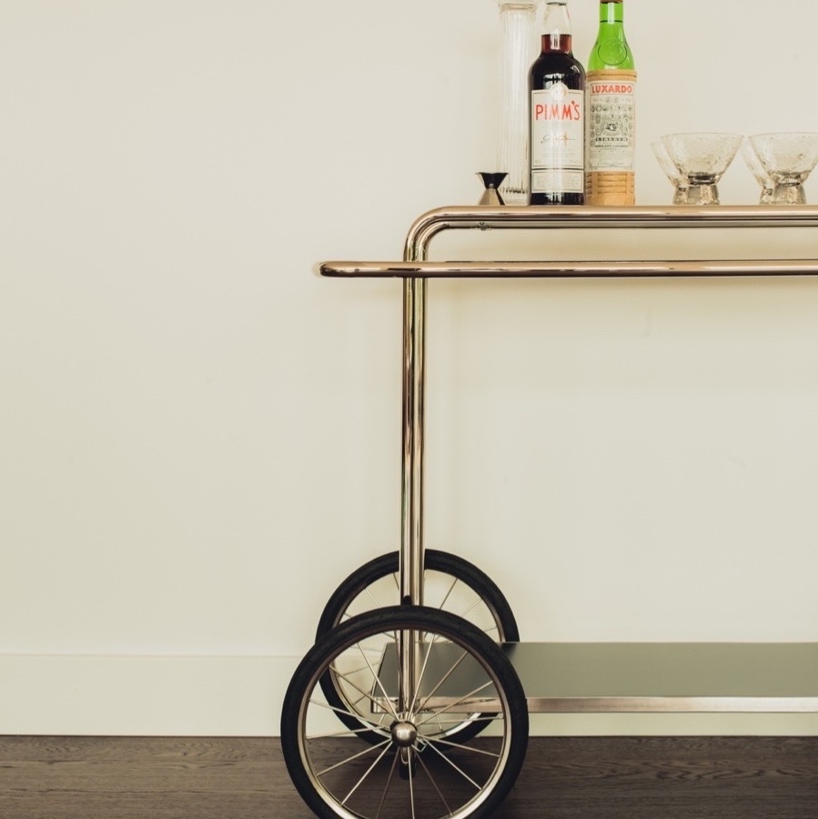 [KREAM 단독] Tecta M4R Console Trolley With Bottle Holder White 착용 스타일