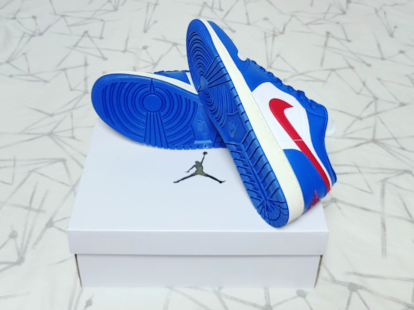 (W) Jordan 1 Low Sport Blue Gym Red 착용 스타일 - 4