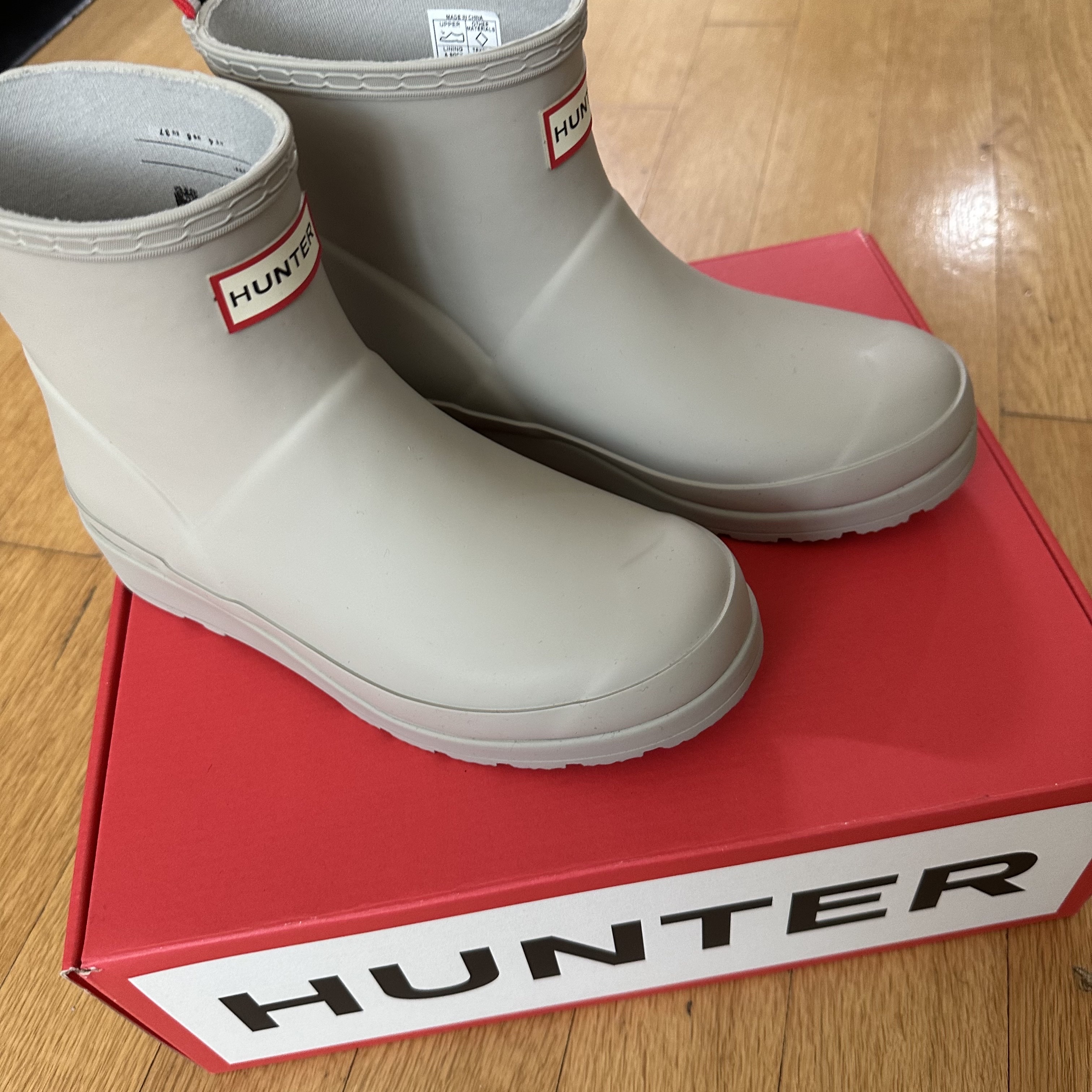(W) Hunter Play Short Rain Boots Zinc Grey 착용 스타일