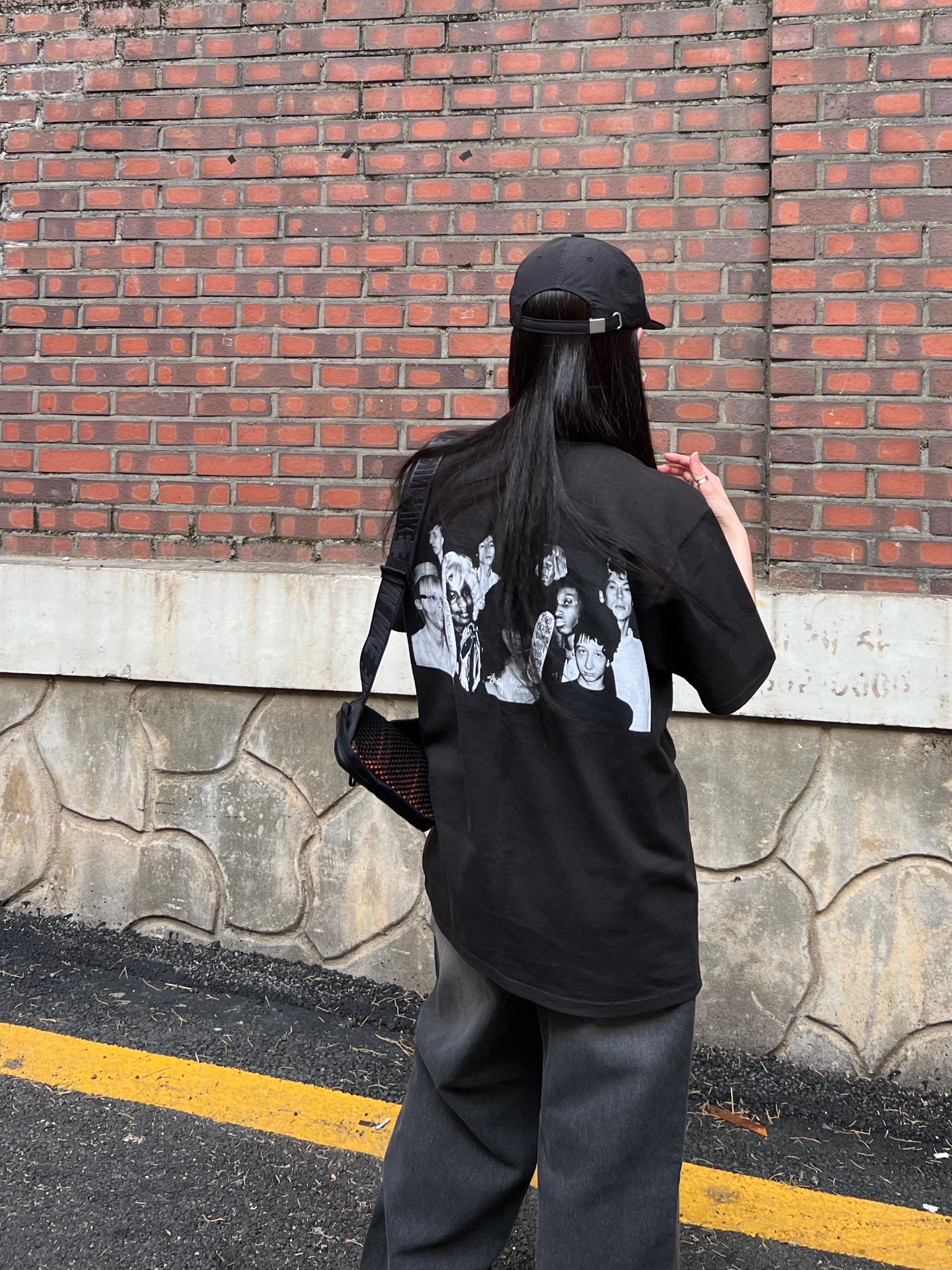 Stussy x Martine Rose Collage Pigment Dyed T-Shirt Black, Nike Air Force 1 '07 WB Flax 착용 스타일 - 1