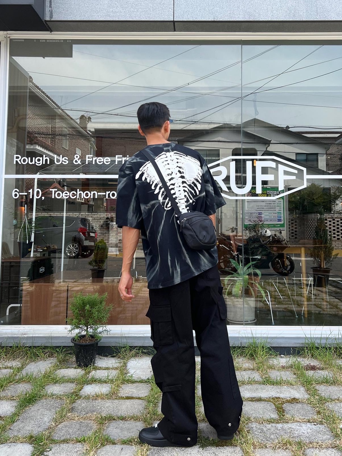 Nike x Ambush Air Force 1 Low SP Black, Arc'teryx Mantis 2 Waistpack Black 착용 스타일 - 3