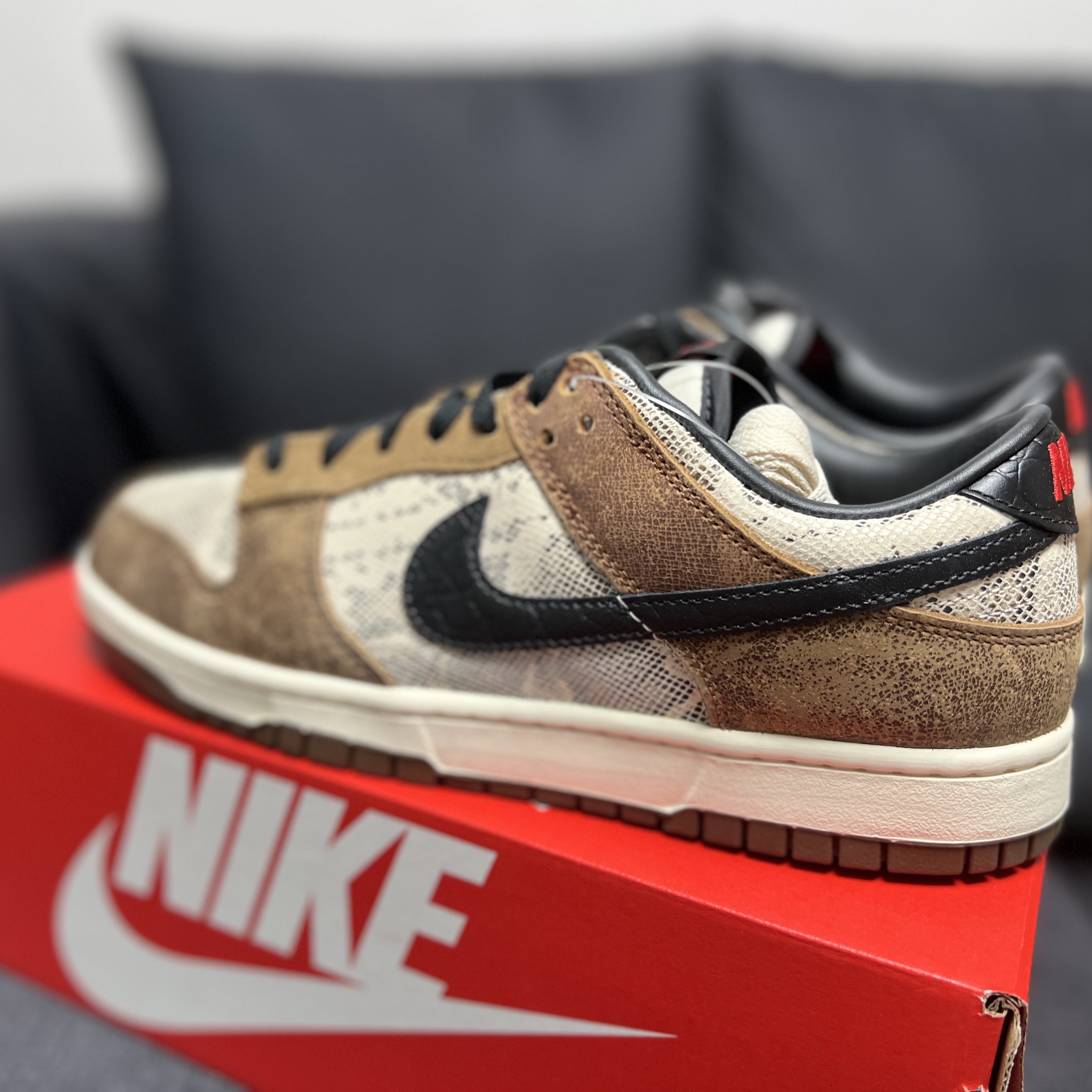 Nike Dunk Low PRM Head to Head 착용 스타일 - 2