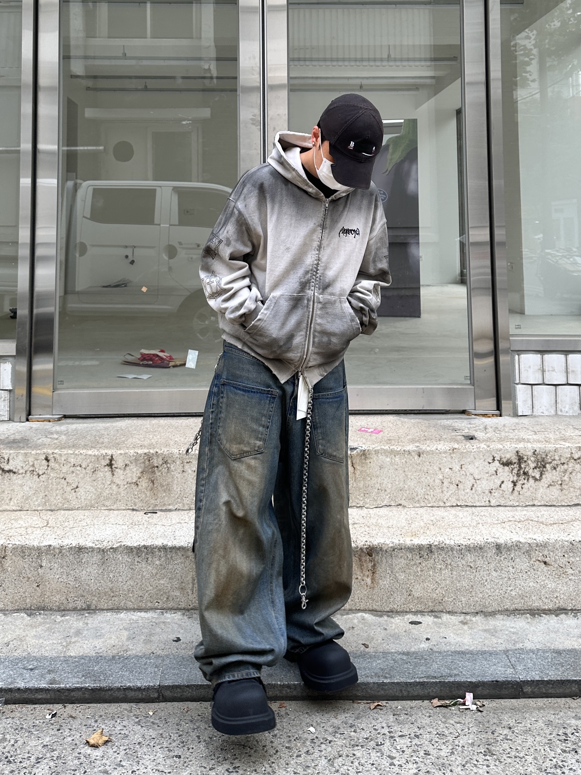 Project G/R Coated Backward Denim Pants Blue, Project G/R Furious Logo Applique Zip Hoodie Grey - 10 Corso Como Exclusive 착용 스타일 - 2