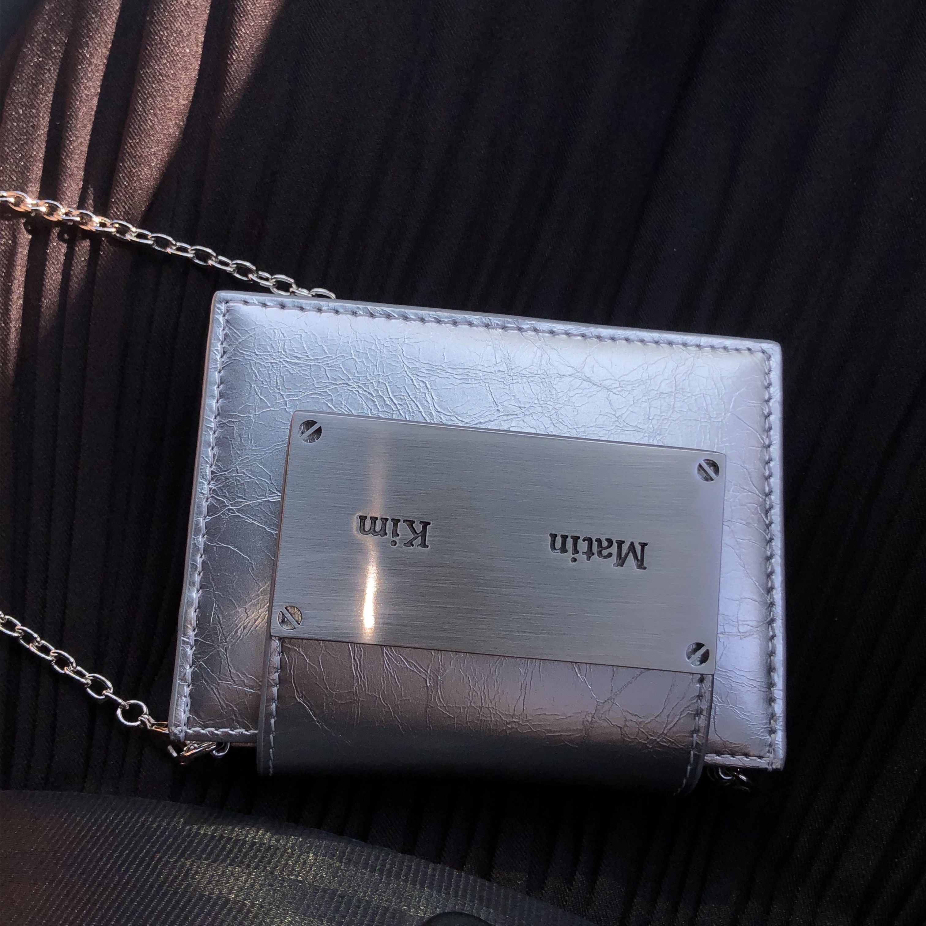 Matin Kim Accordion Mini Bag Silver 착용 스타일